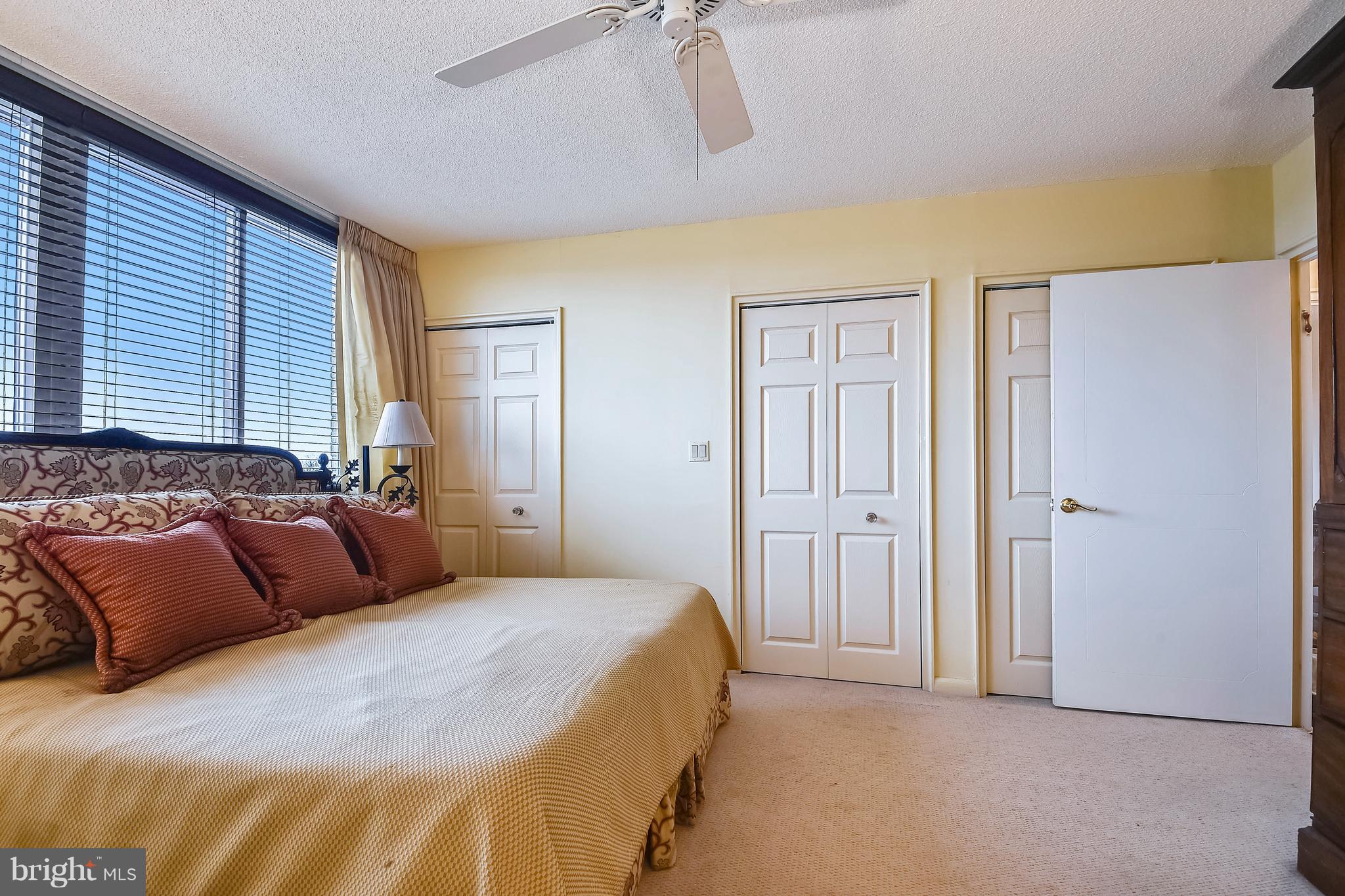 PARK TOWERS EAST - Residential