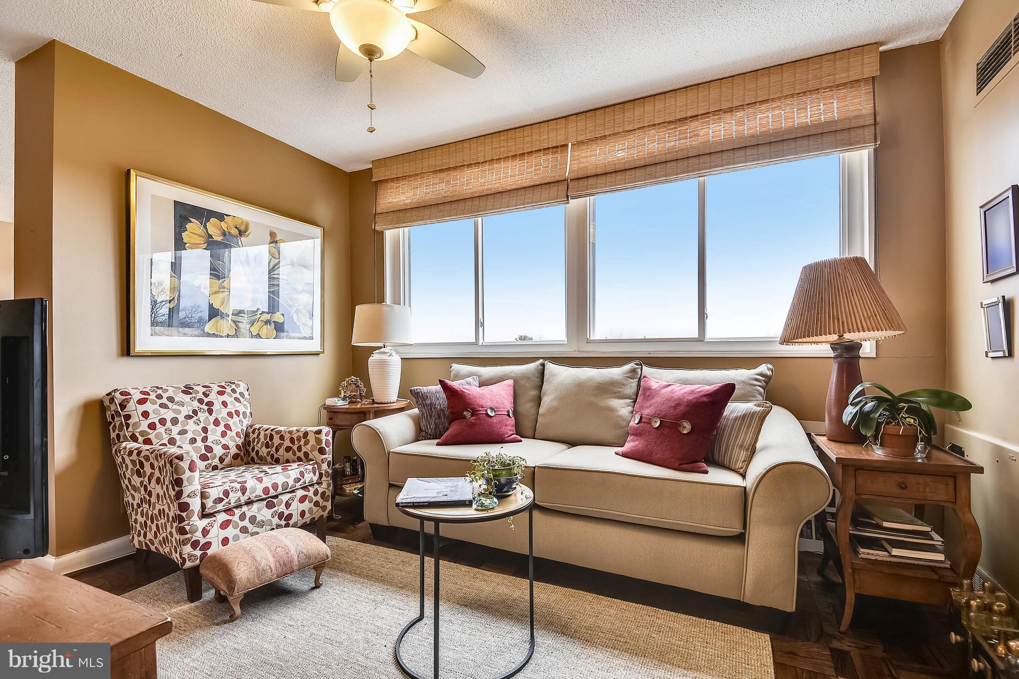 PARK TOWERS EAST - Residential