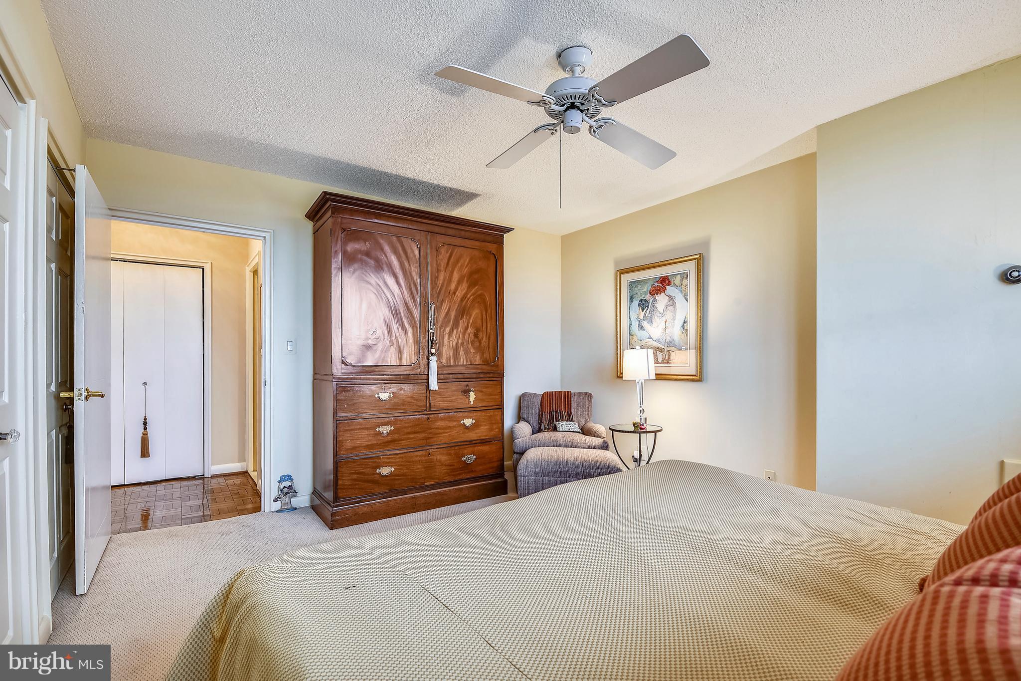 PARK TOWERS EAST - Residential