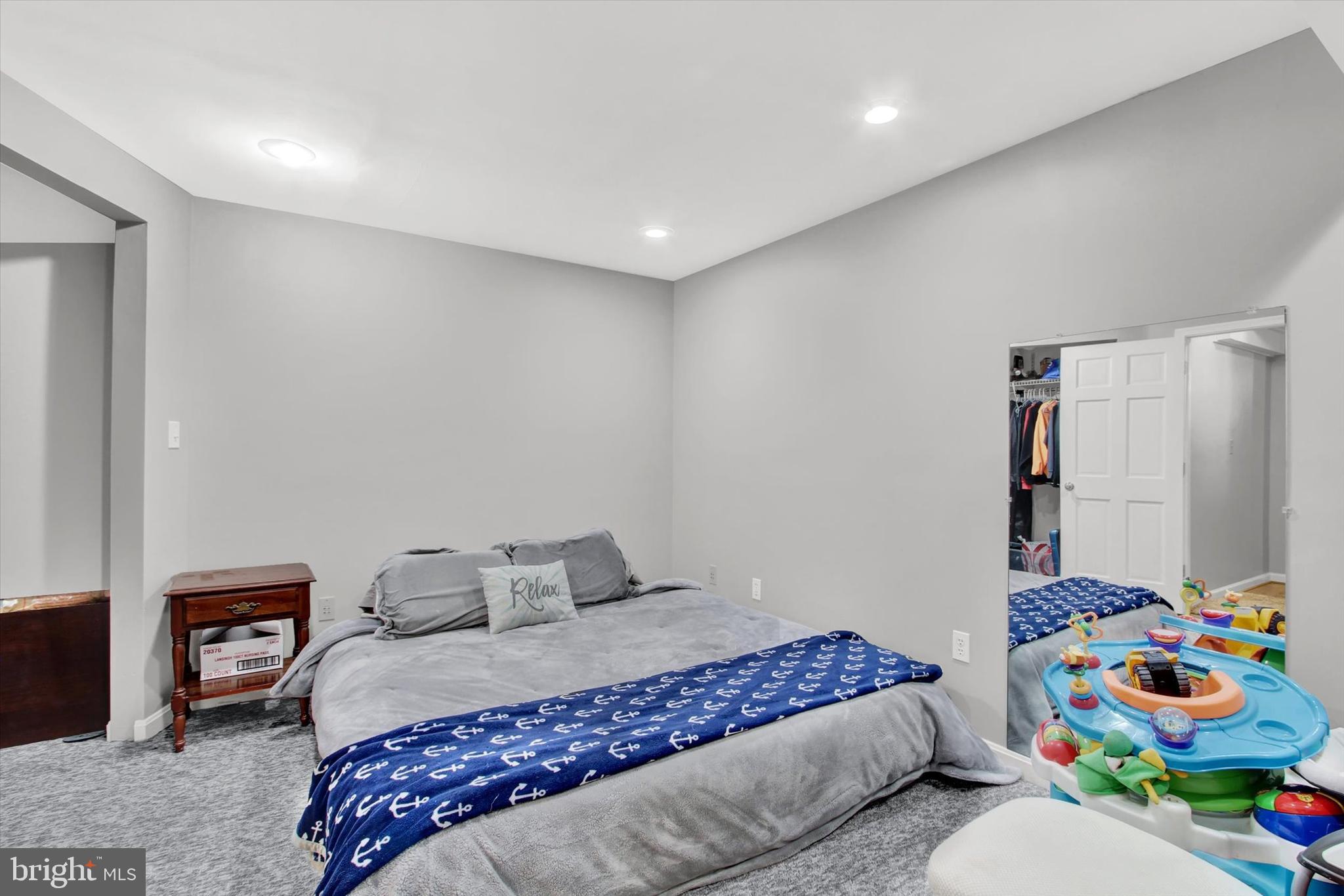 FURNACE HILLS - Residential