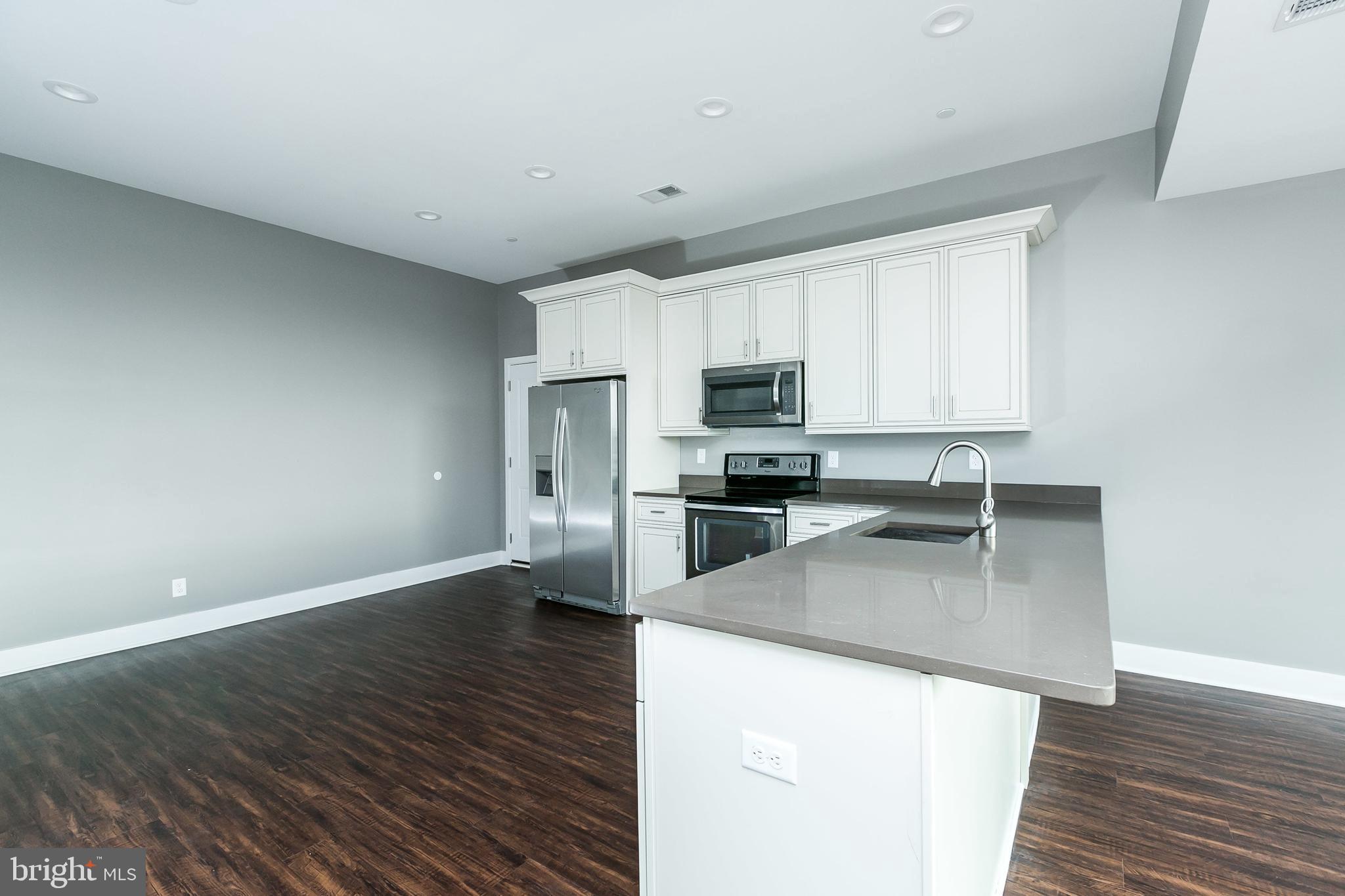 HIGHLANDTOWN - Residential Lease