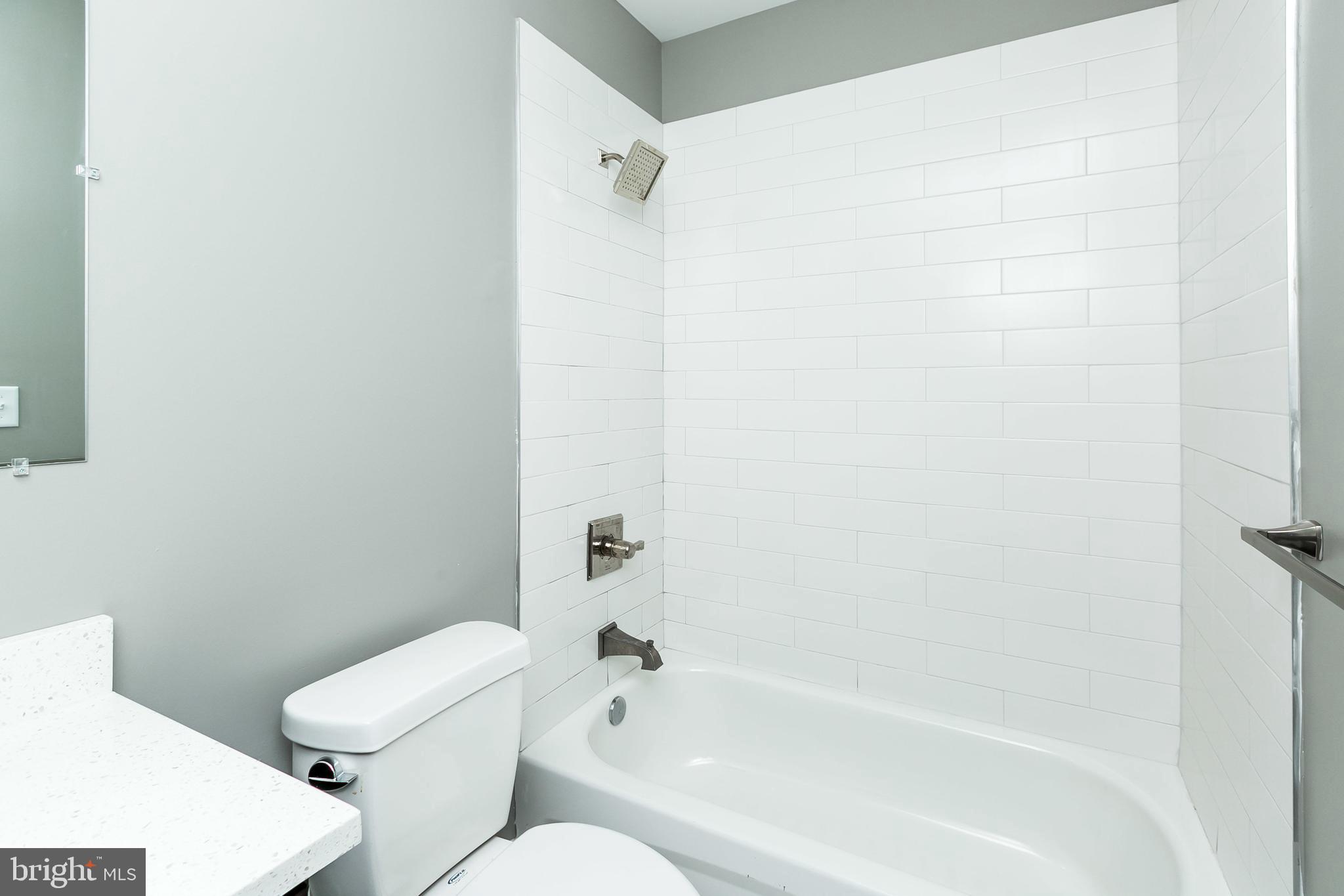 HIGHLANDTOWN - Residential Lease