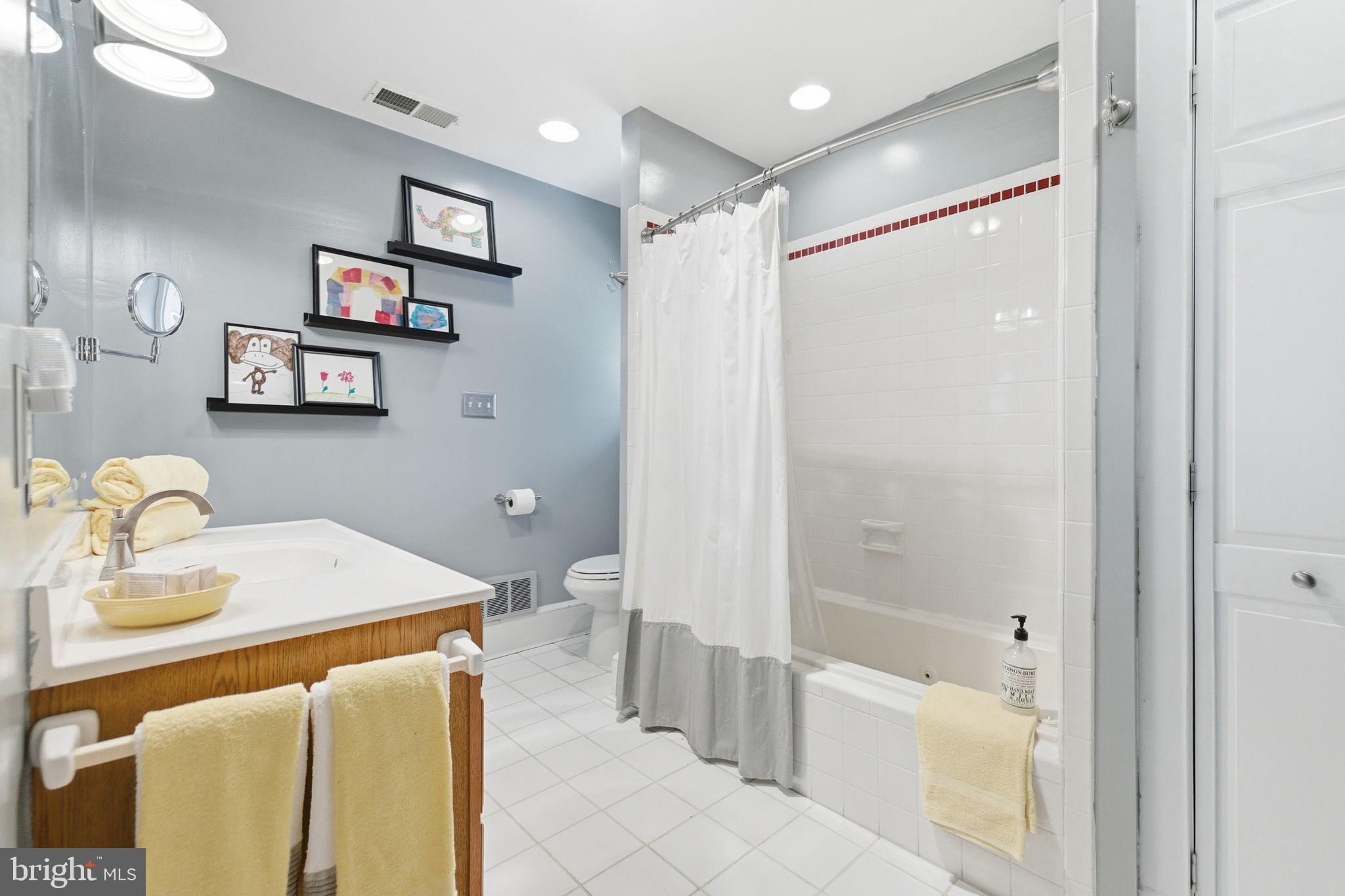 TOWN OF PURCELLVILLE - Residential