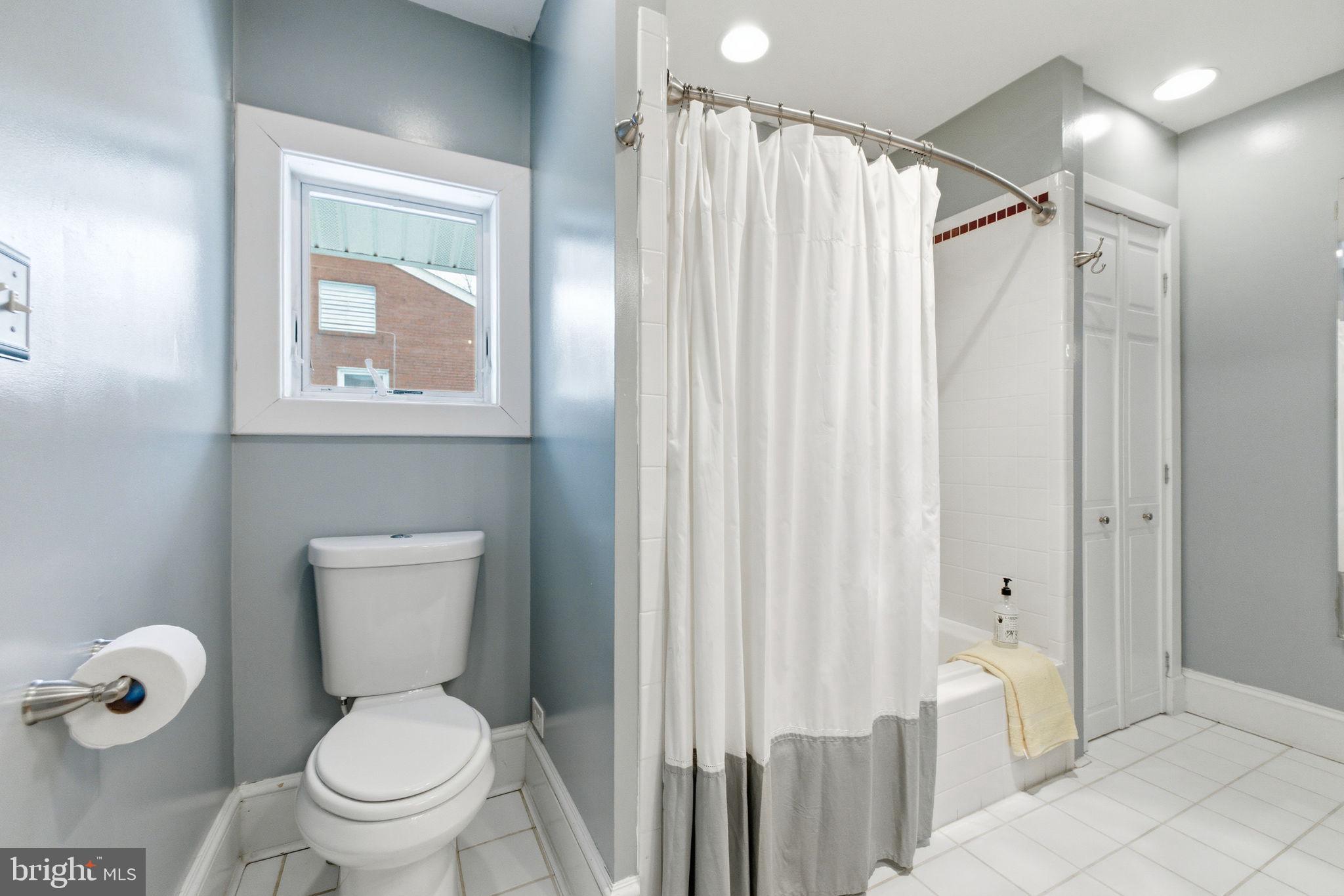 TOWN OF PURCELLVILLE - Residential