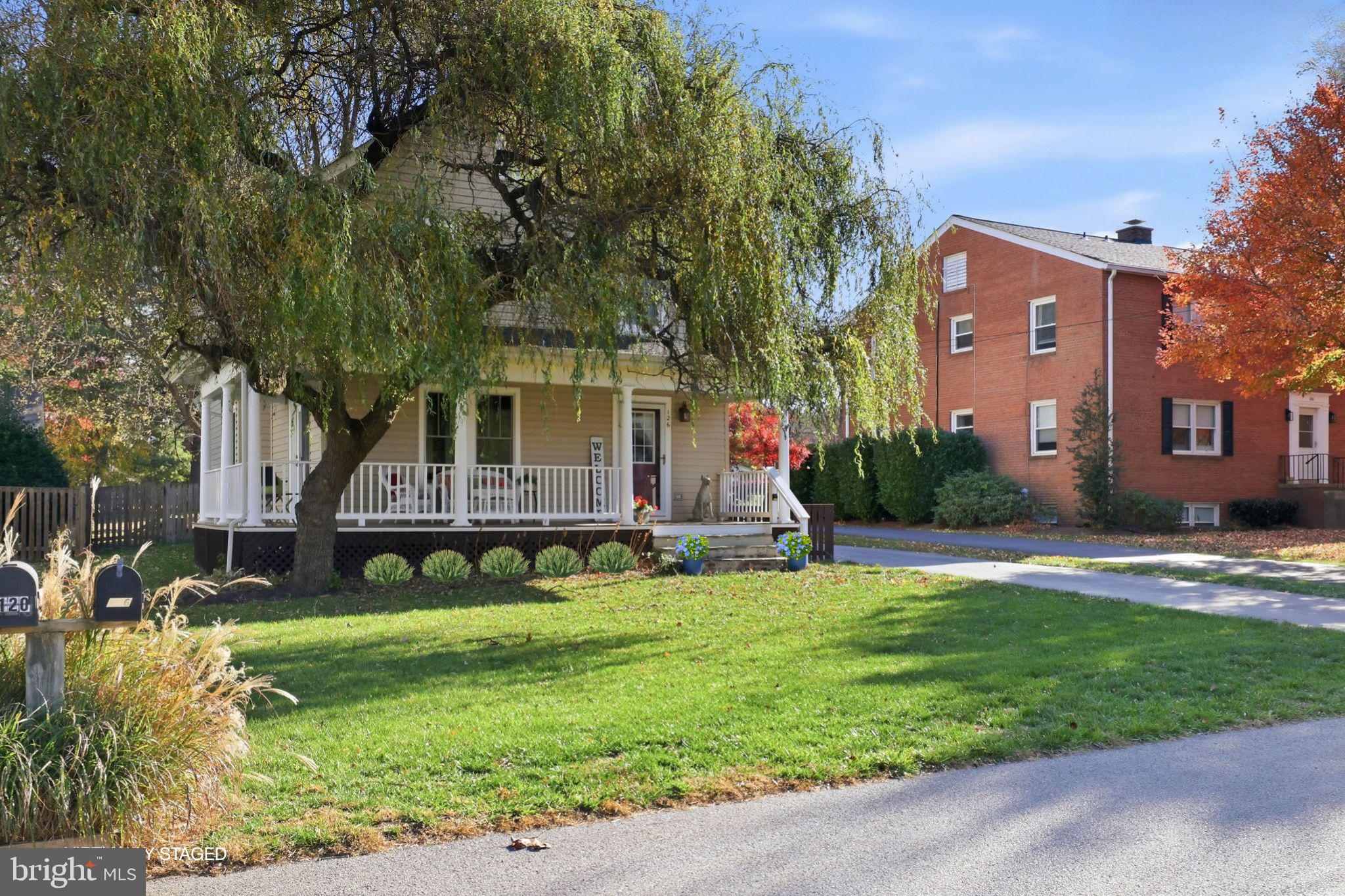 TOWN OF PURCELLVILLE - Residential