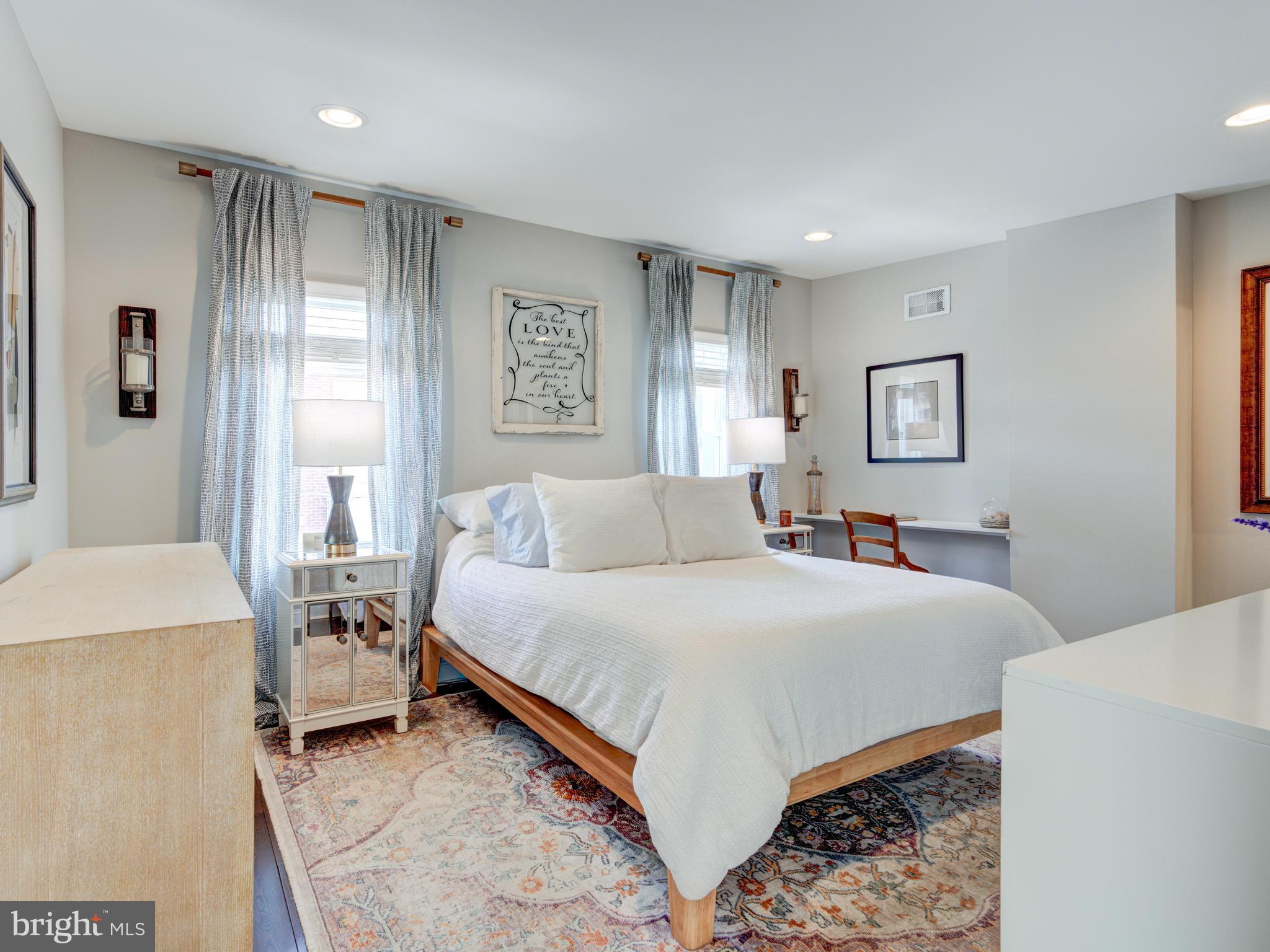 ART MUSEUM AREA - Residential