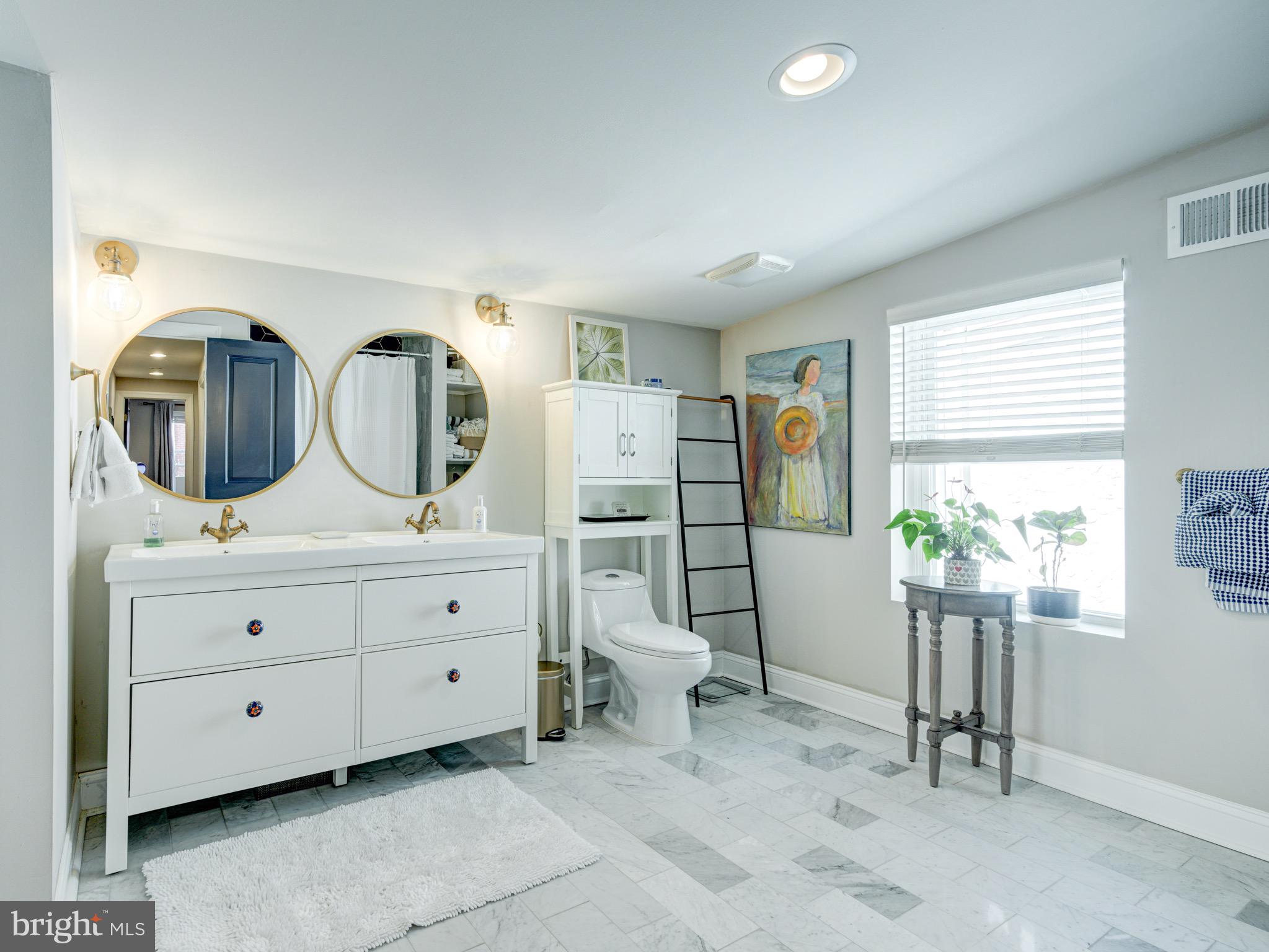 ART MUSEUM AREA - Residential