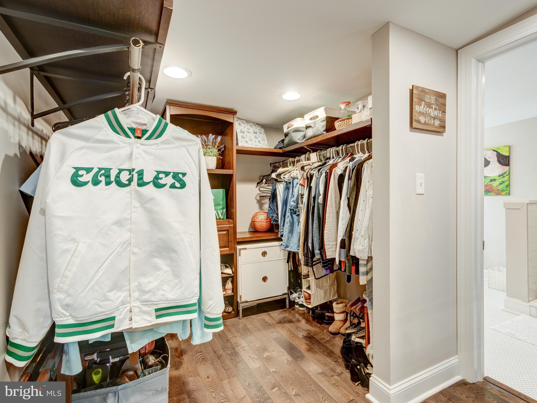 ART MUSEUM AREA - Residential