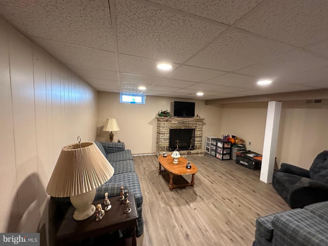 WILLOW FARMS - Residential