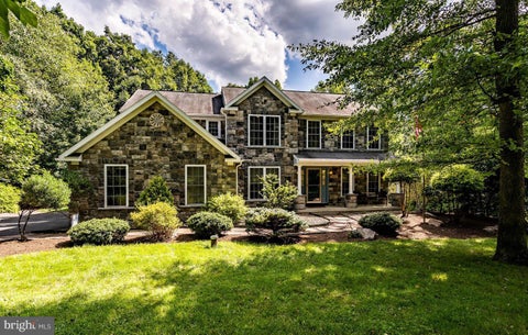 Photo of 102 Overlook Road, MORGANTOWN, PA 19543 (MLS # PABK2076636)