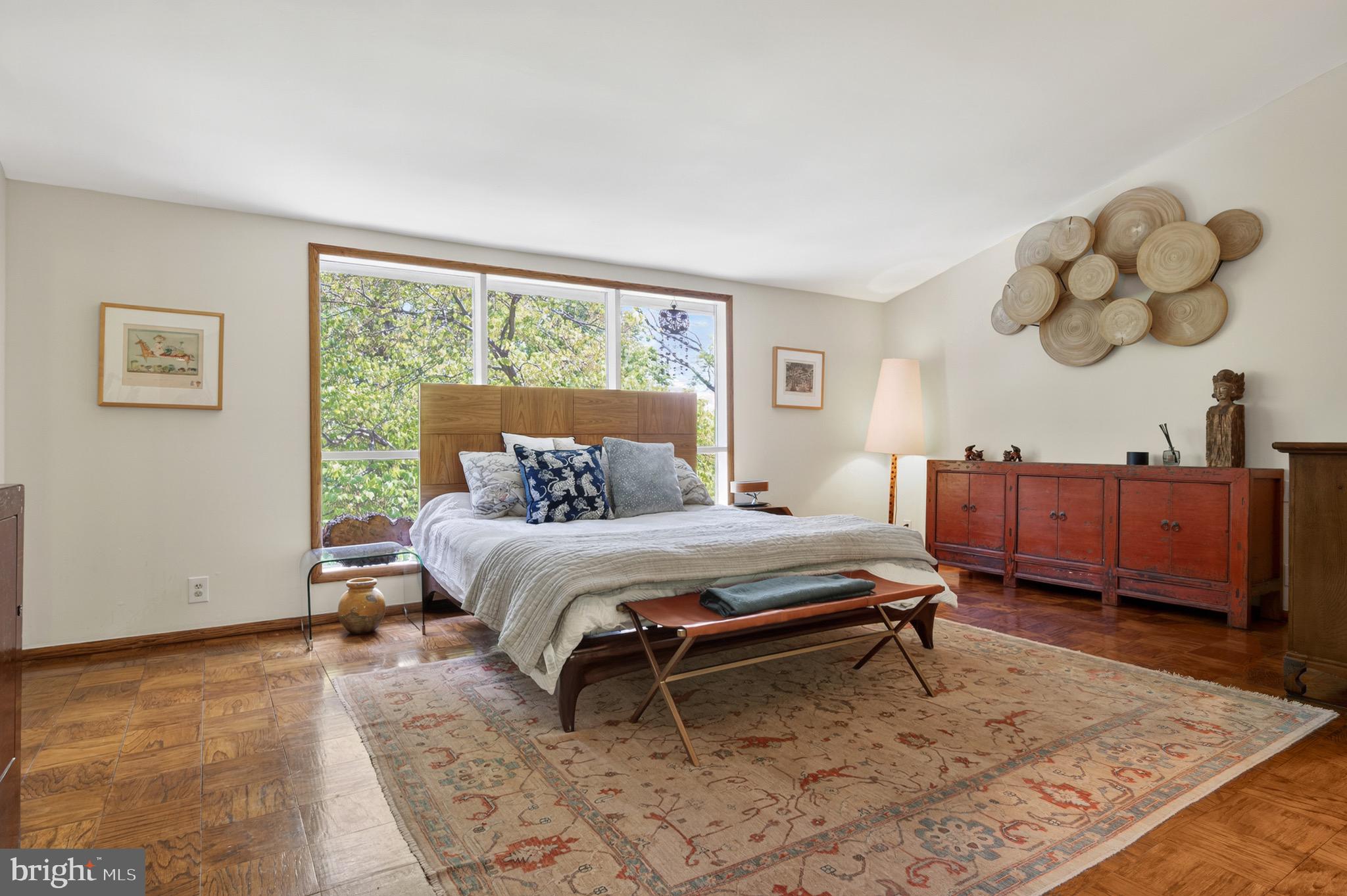 HOLLIN HILLS - Residential