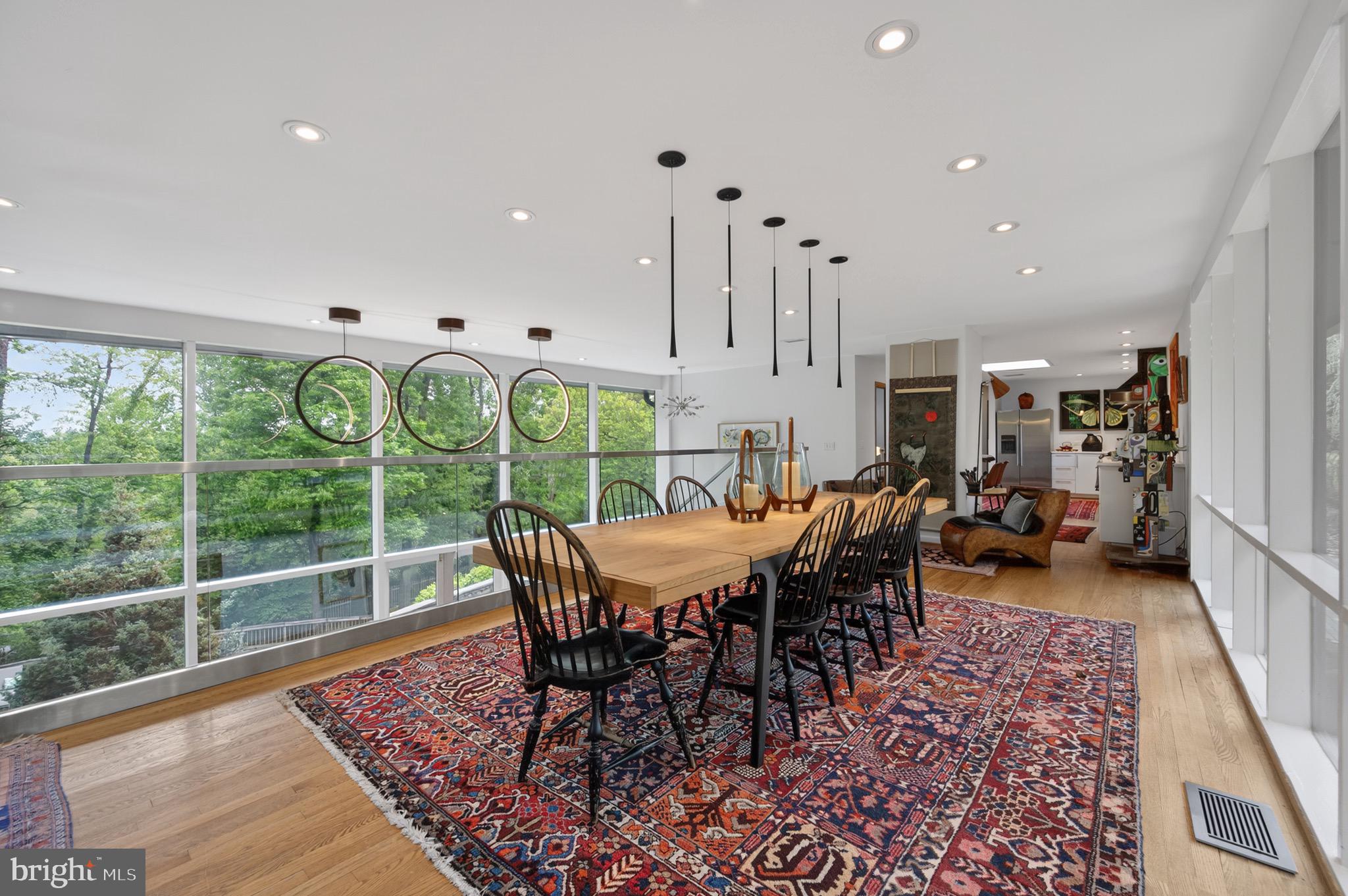 HOLLIN HILLS - Residential