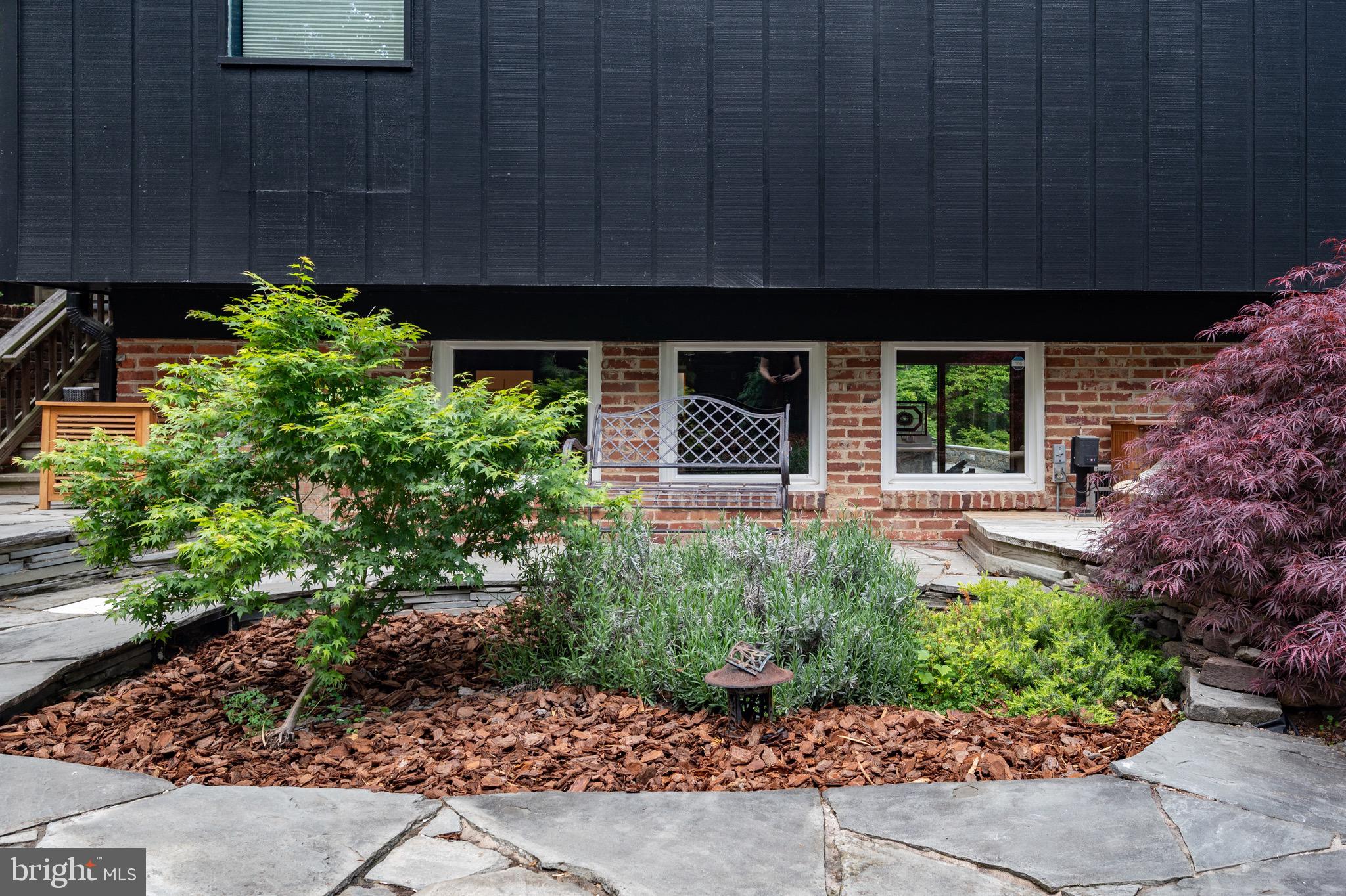 HOLLIN HILLS - Residential