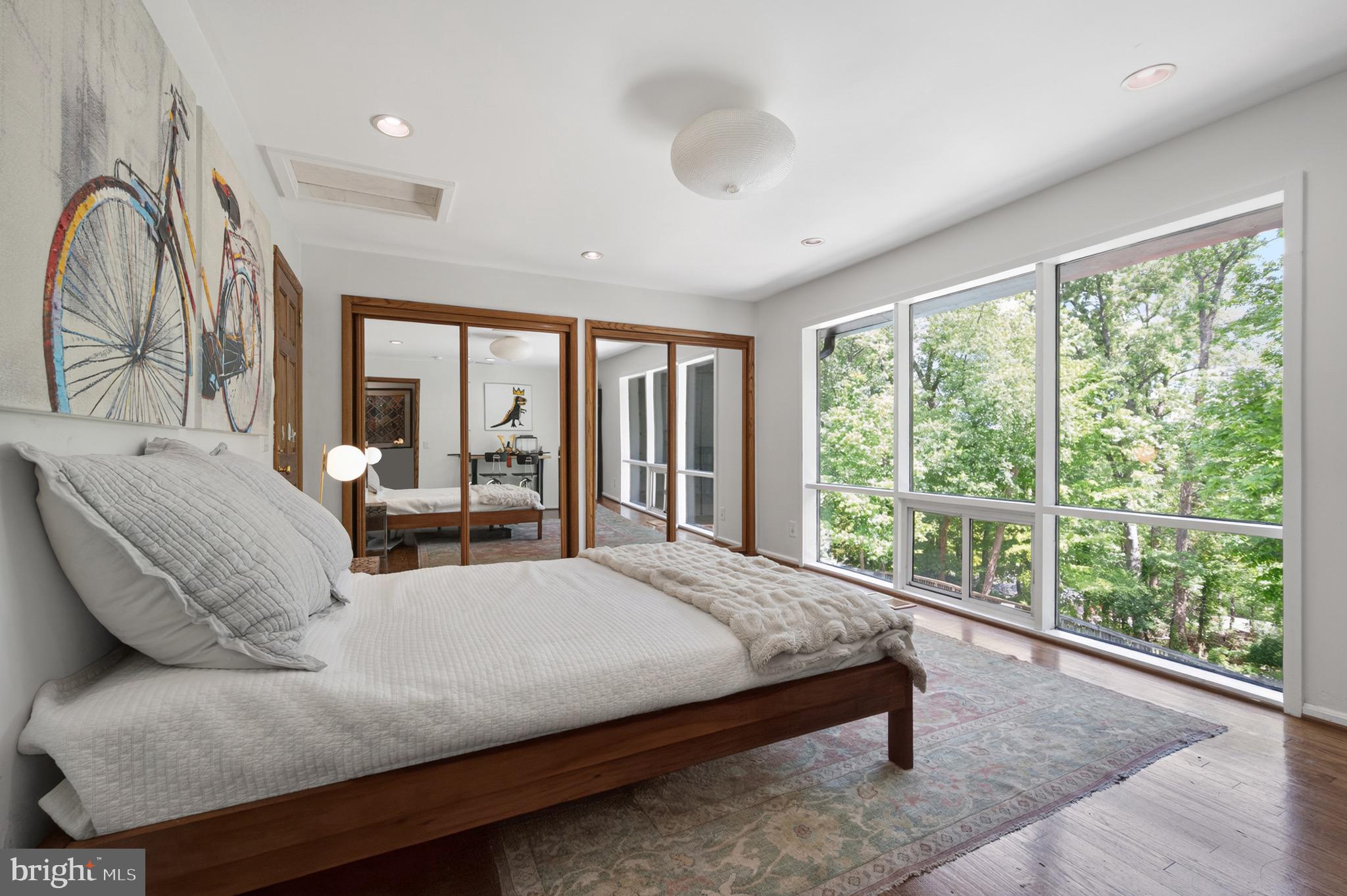 HOLLIN HILLS - Residential