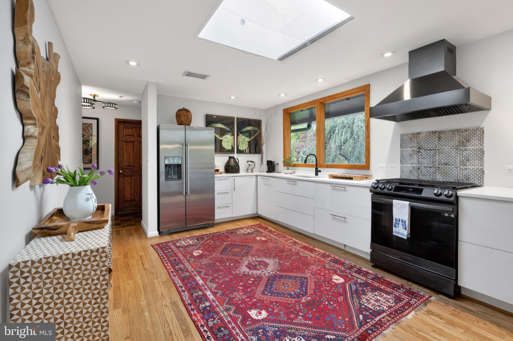 HOLLIN HILLS - Residential