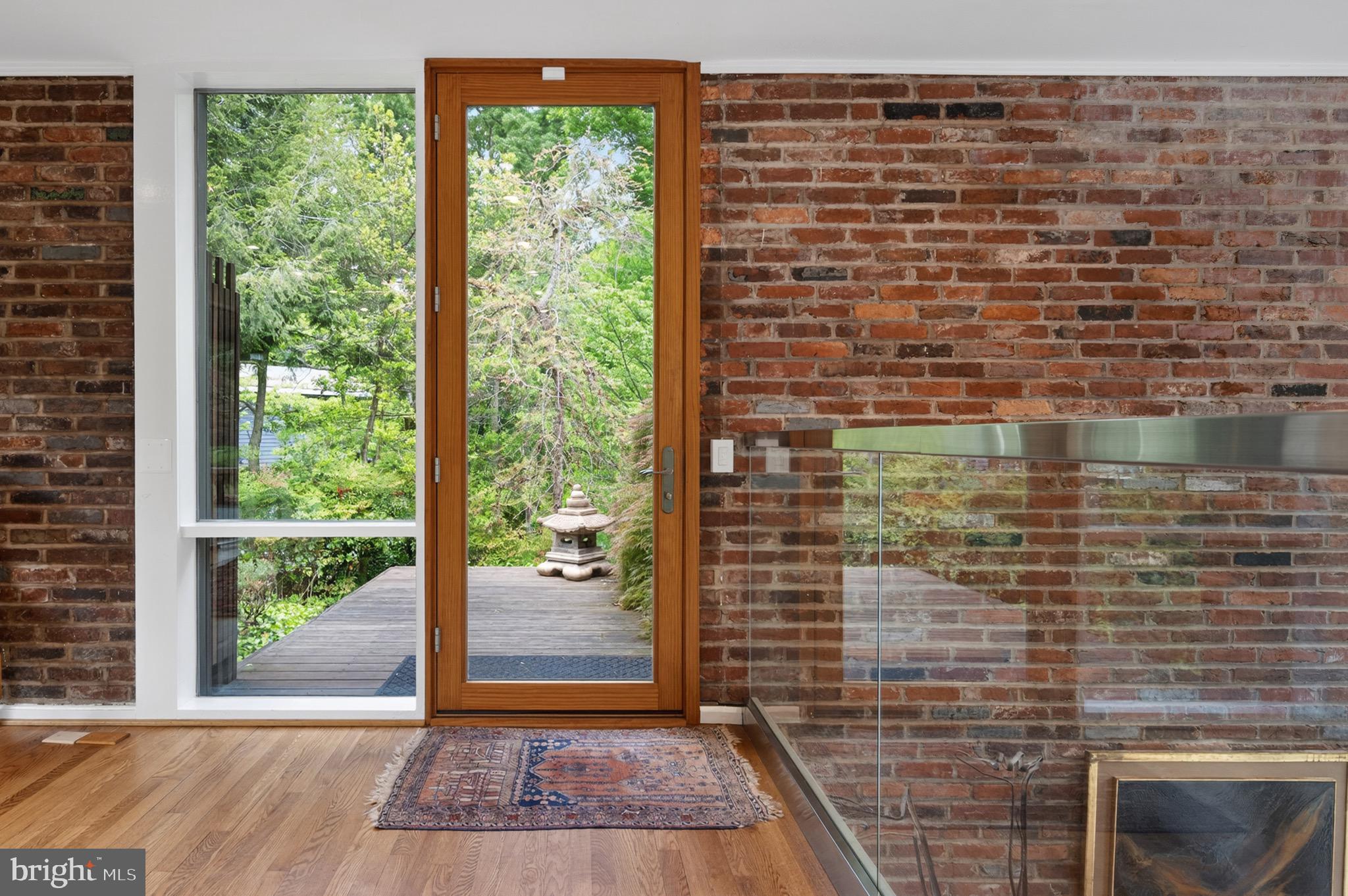 HOLLIN HILLS - Residential
