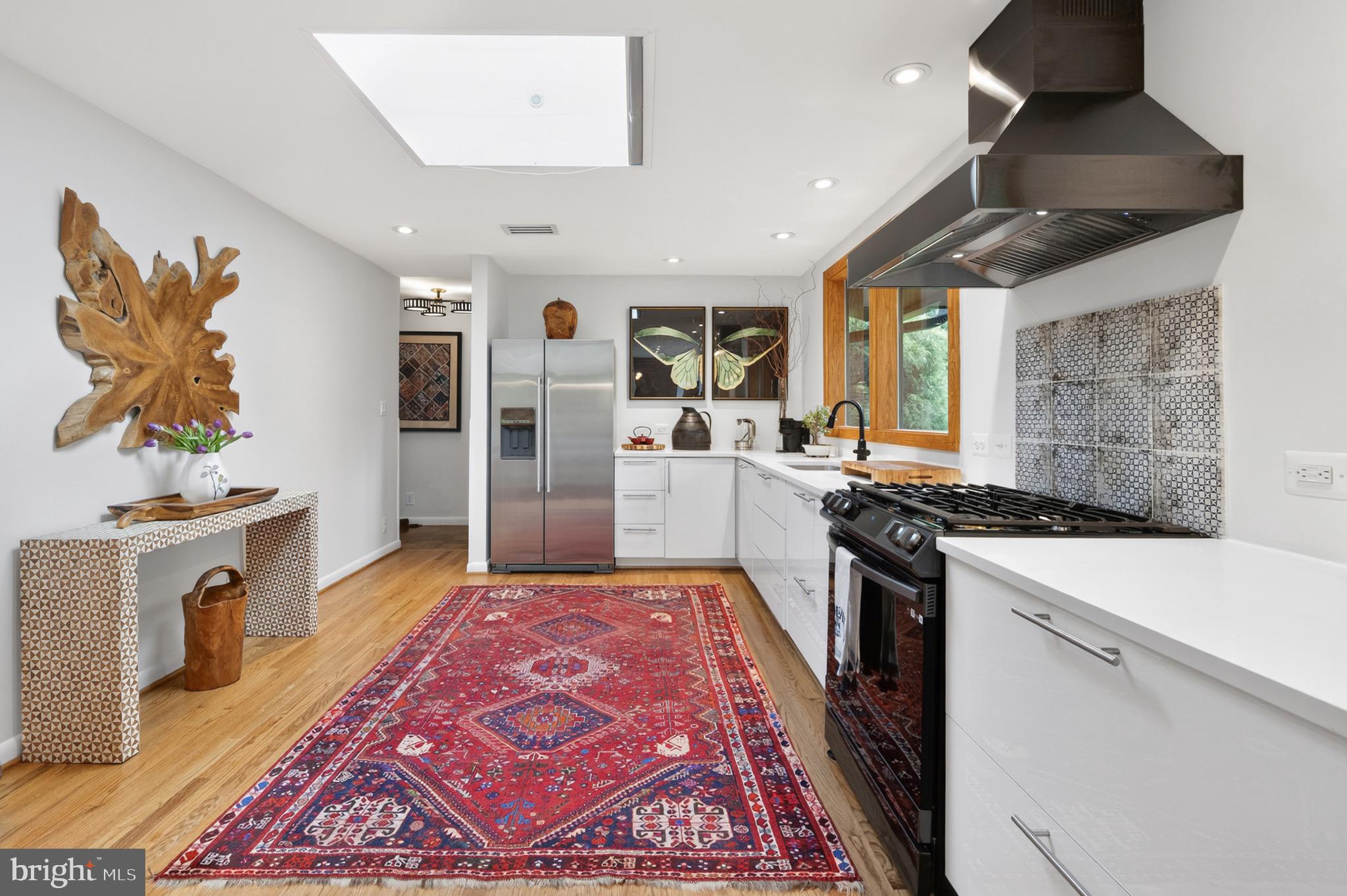 HOLLIN HILLS - Residential