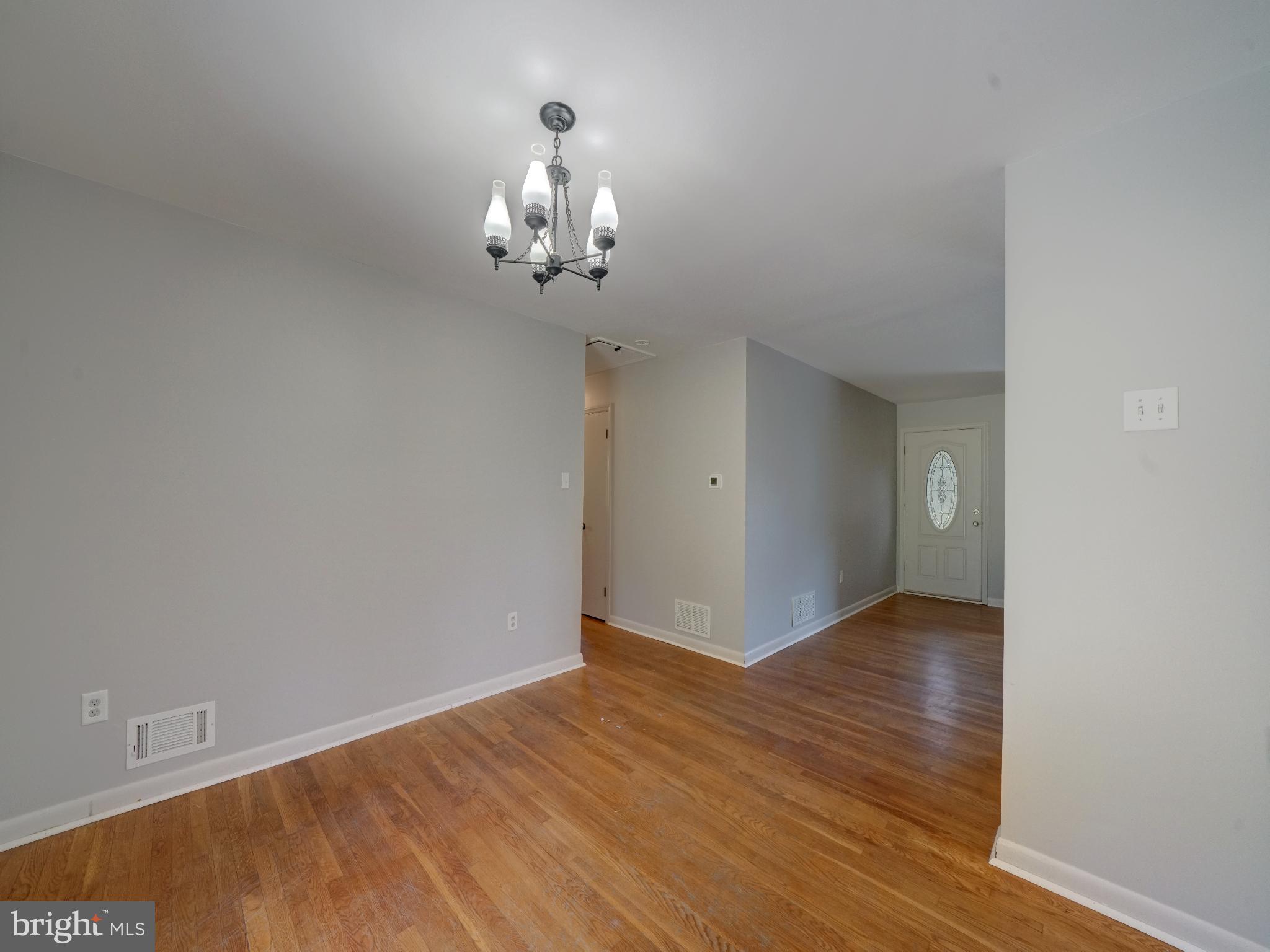 WEST LAUREL ACRES - Residential Lease