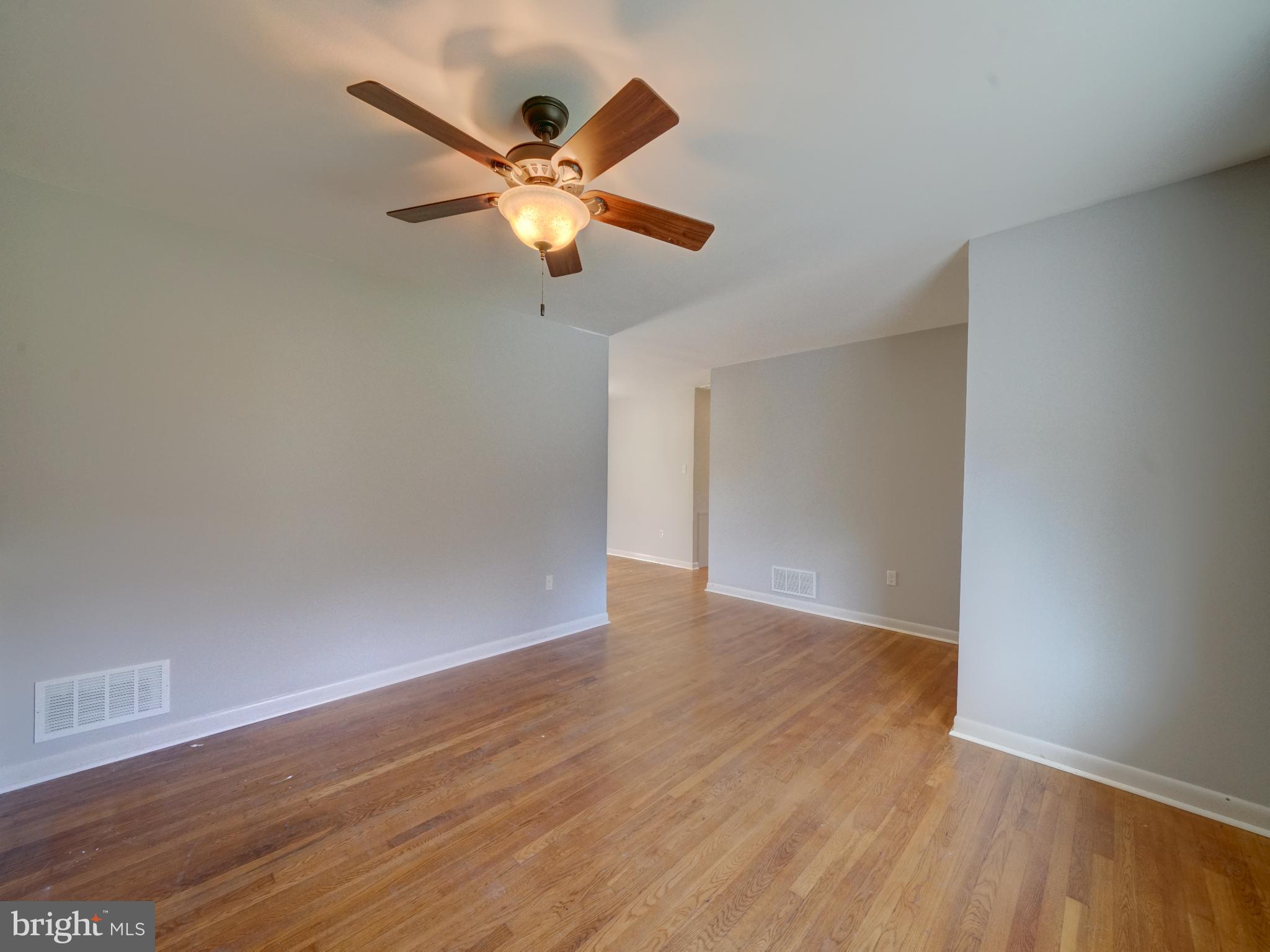 WEST LAUREL ACRES - Residential Lease