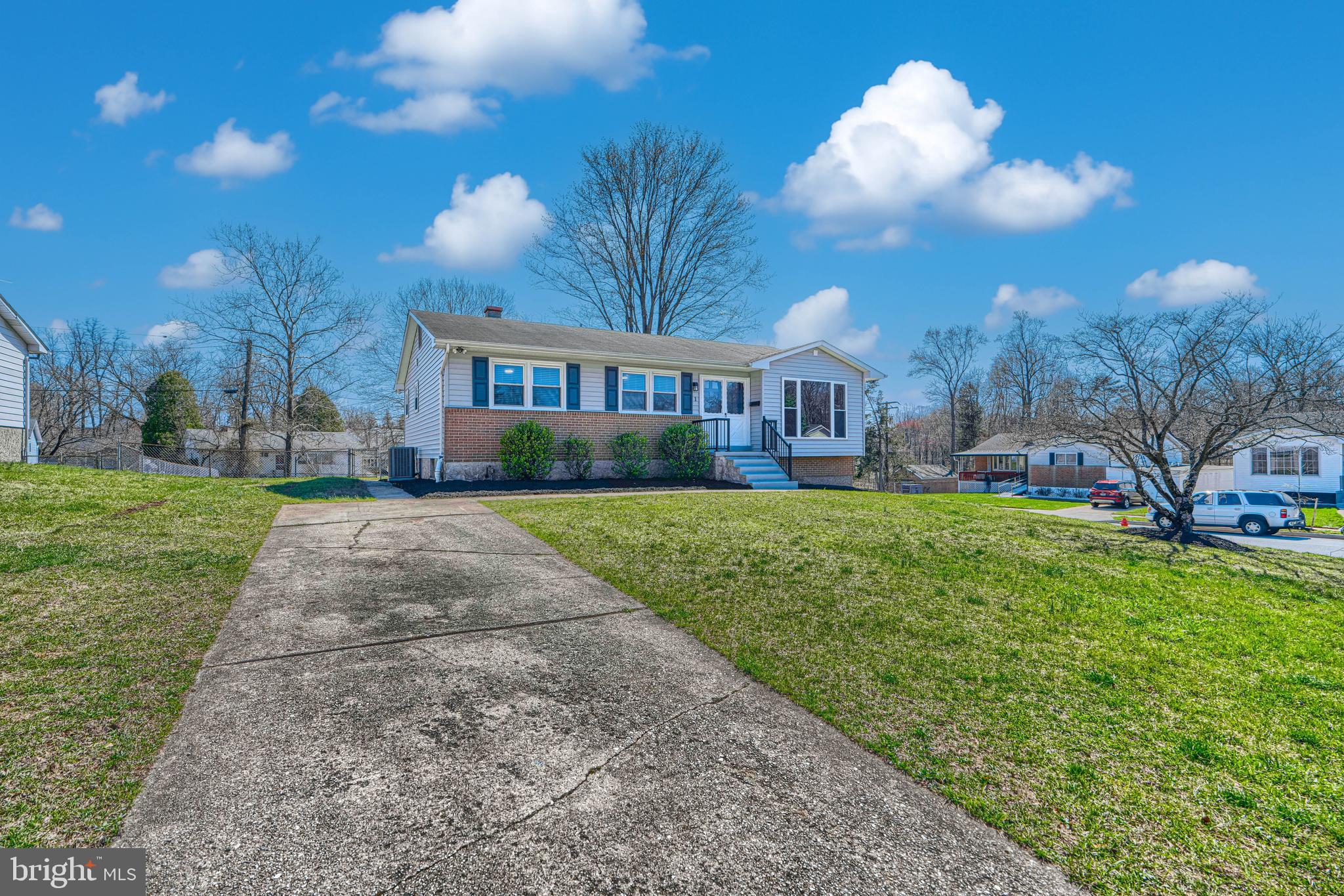 WINDSOR  MILL - Residential