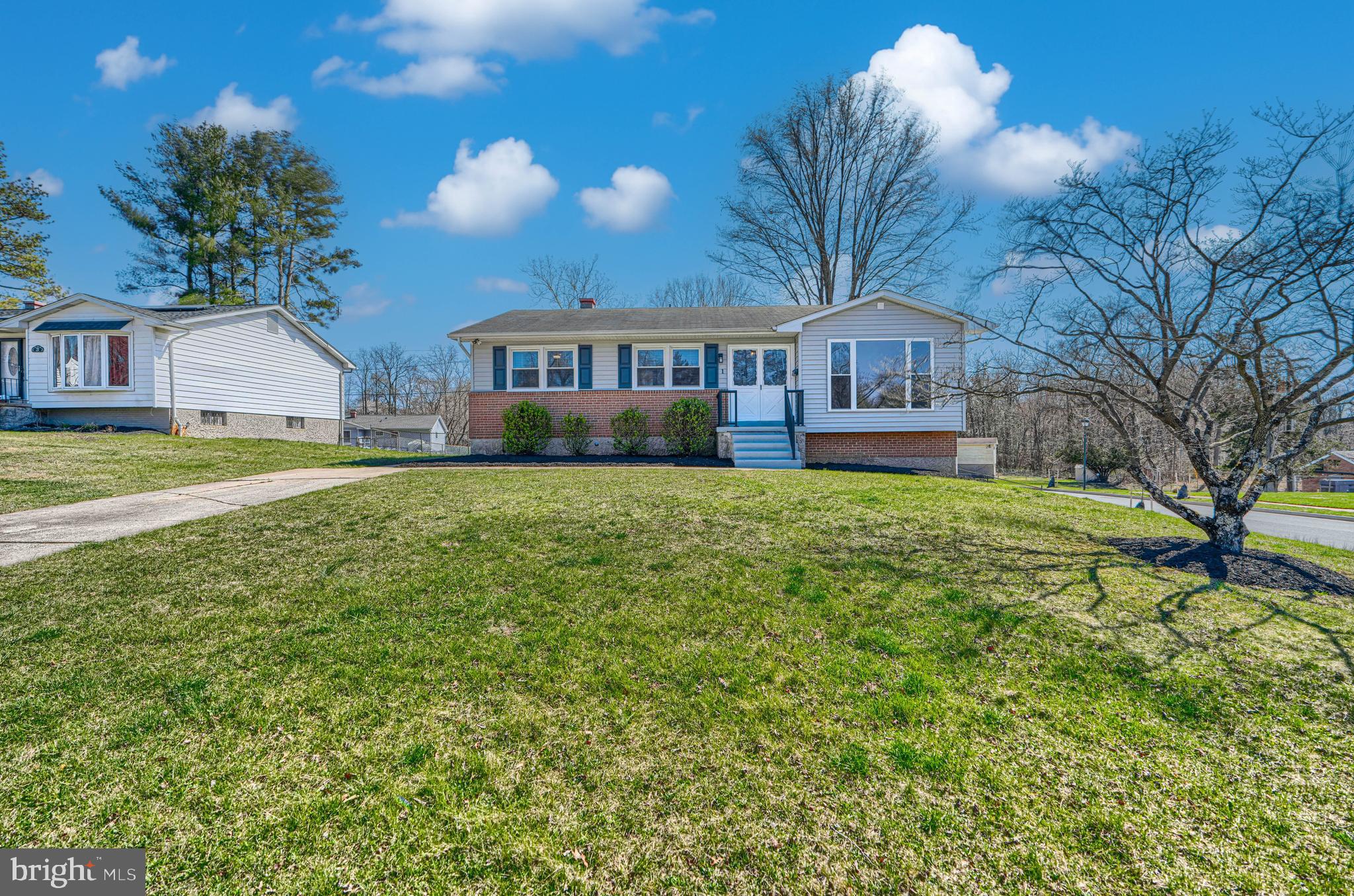 WINDSOR  MILL - Residential