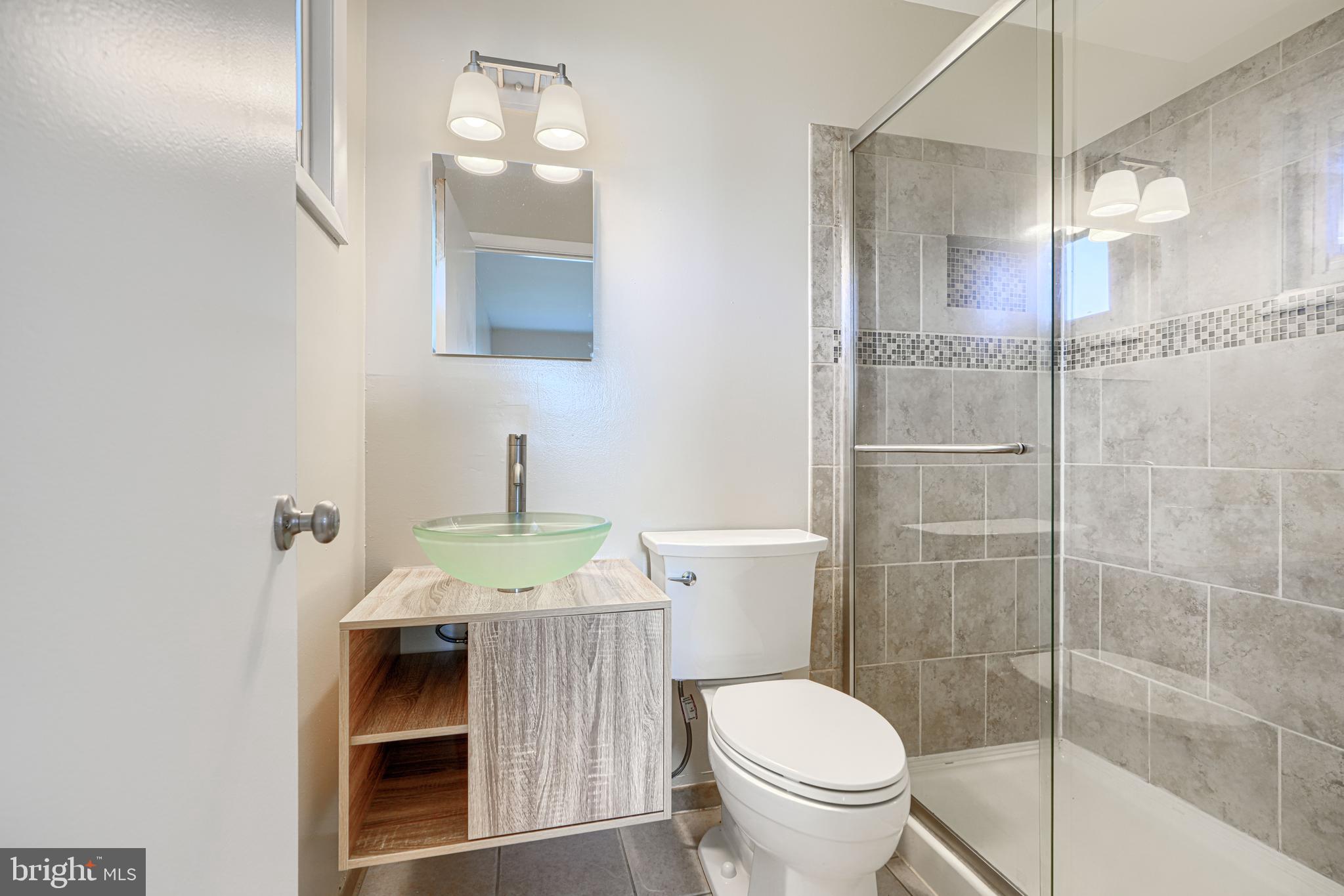 WINDSOR  MILL - Residential