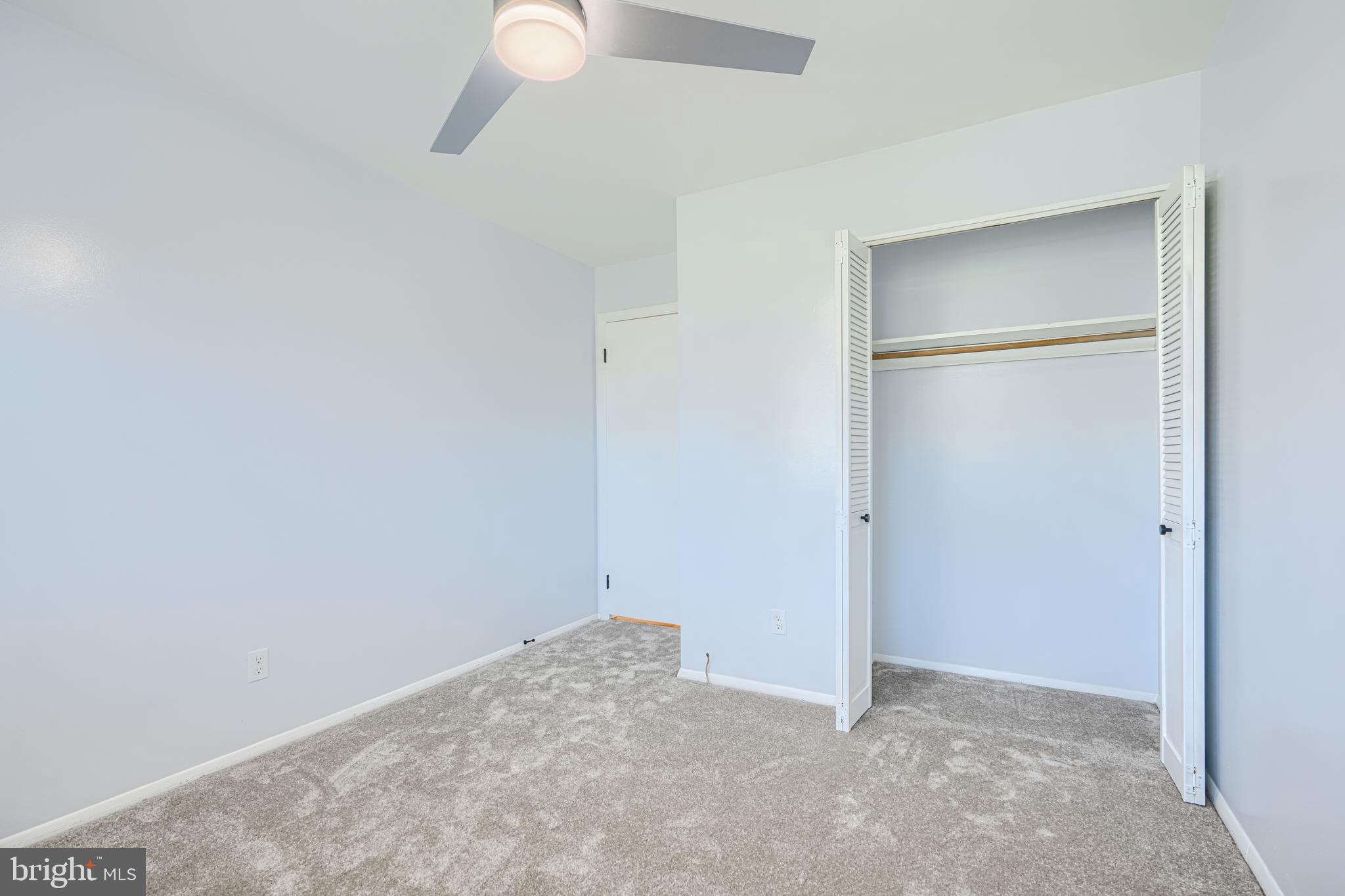 WINDSOR  MILL - Residential