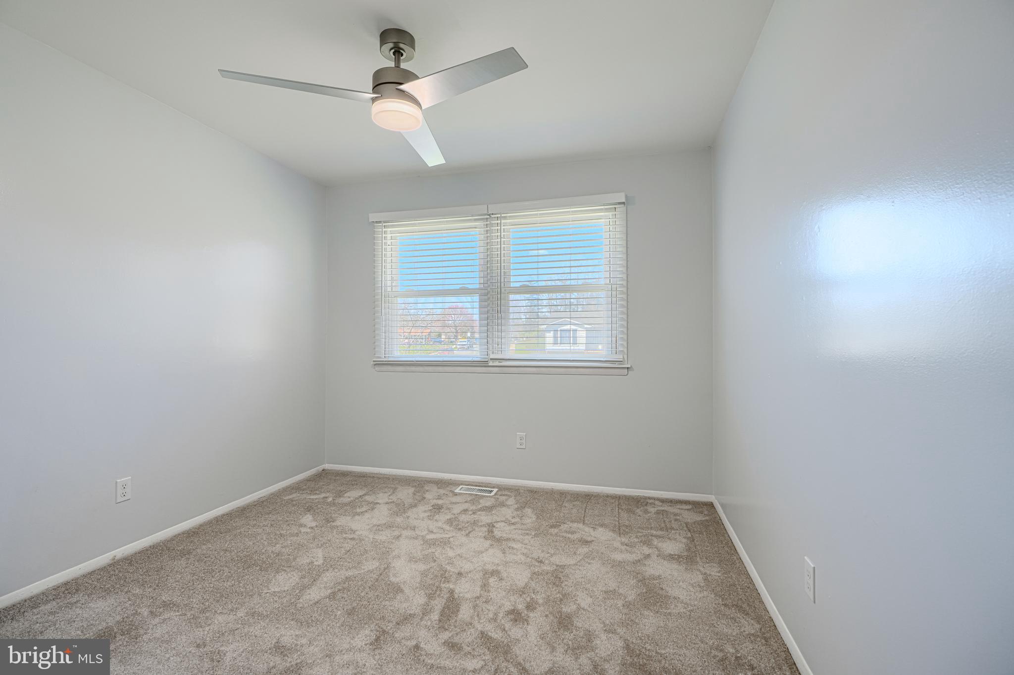 WINDSOR  MILL - Residential