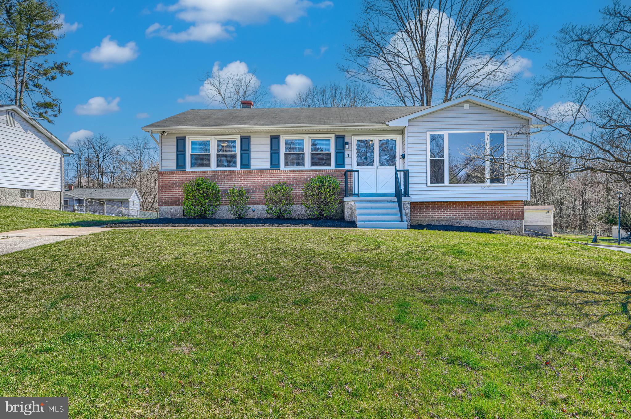 WINDSOR  MILL - Residential