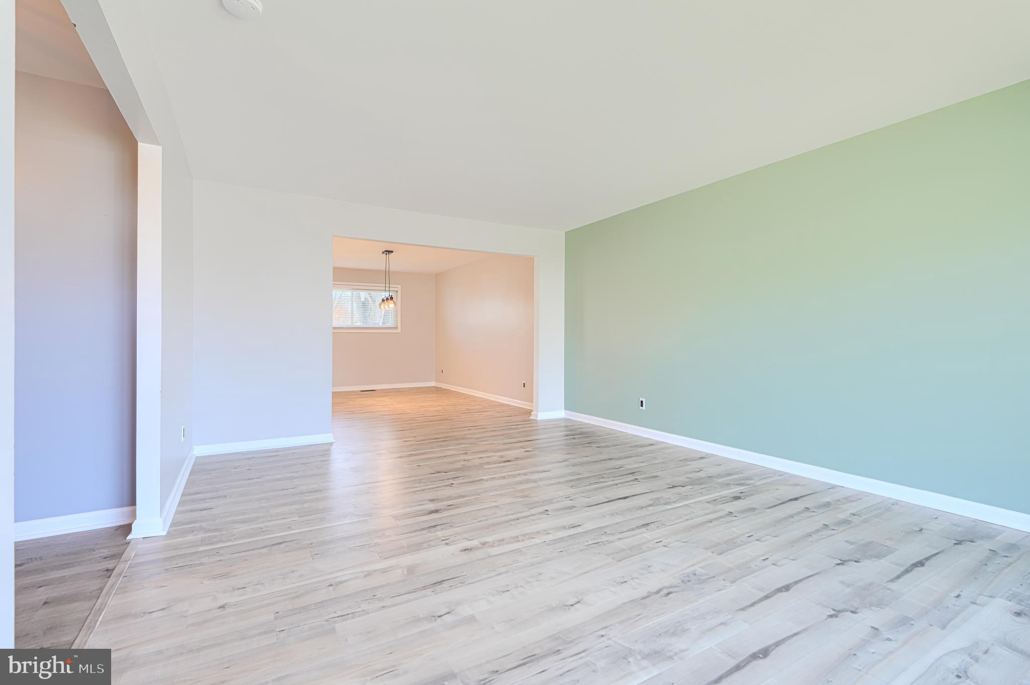 WINDSOR  MILL - Residential