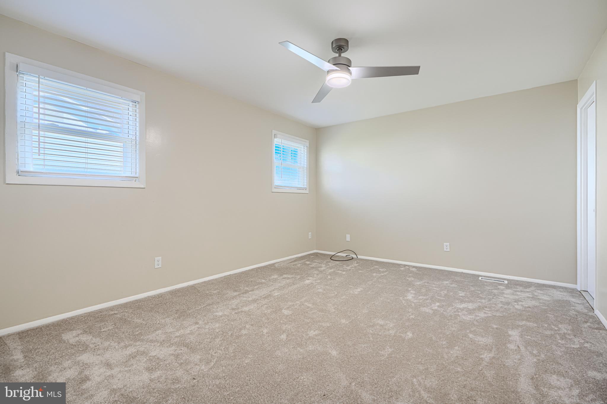 WINDSOR  MILL - Residential