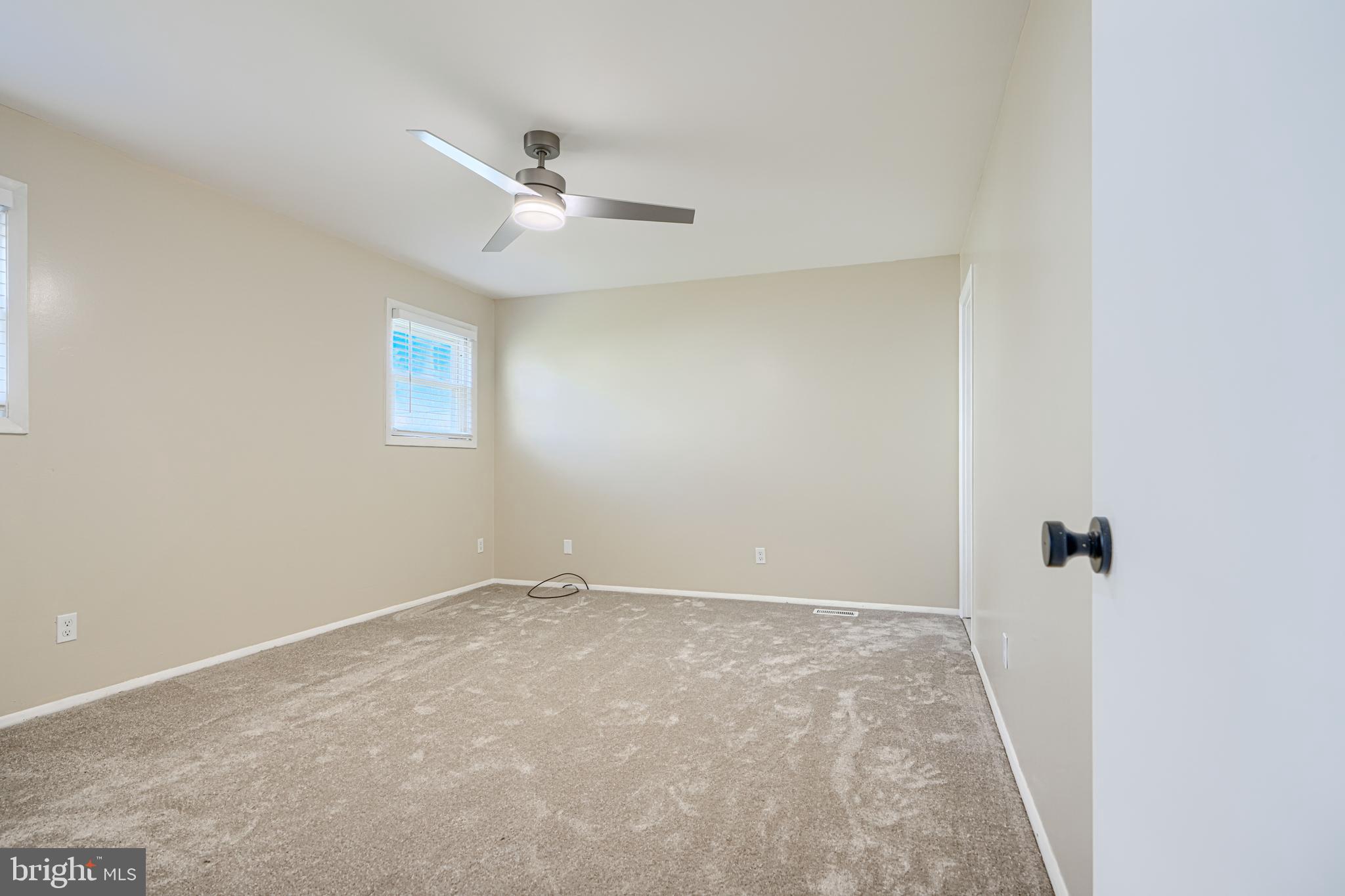 WINDSOR  MILL - Residential