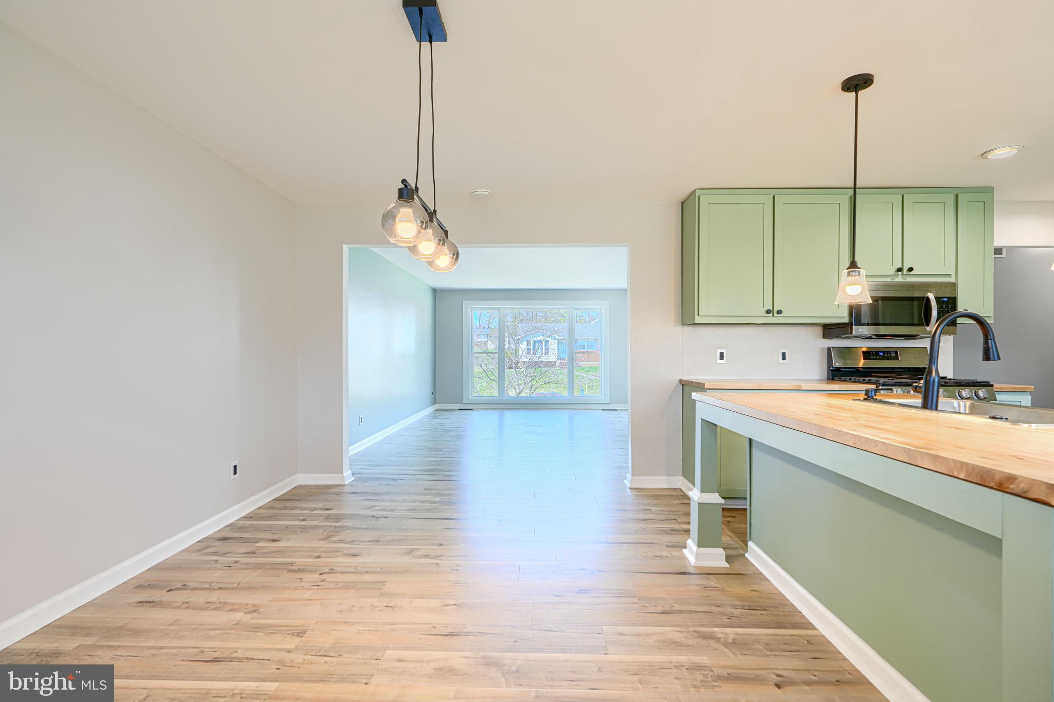 WINDSOR  MILL - Residential