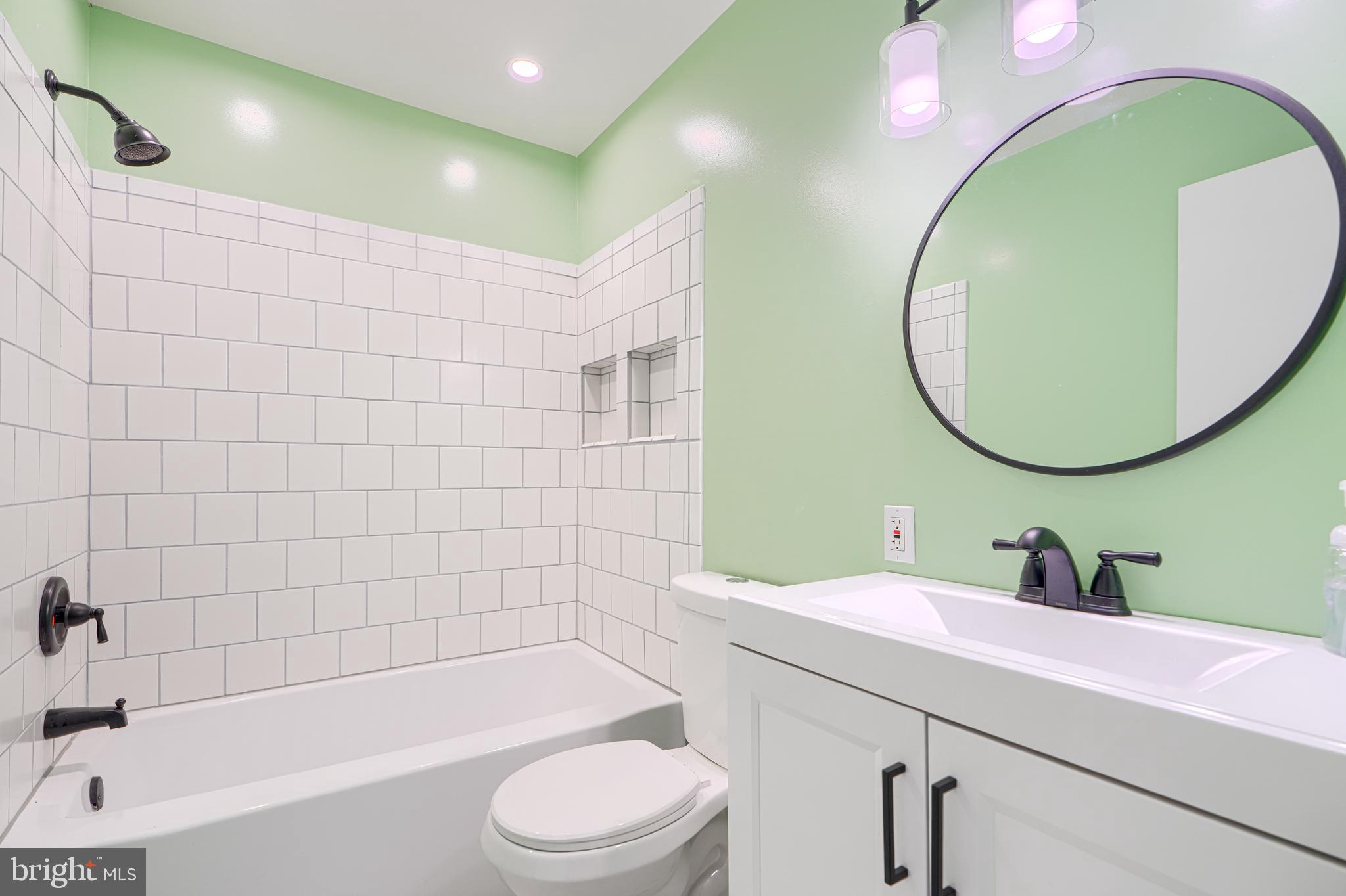 WINDSOR  MILL - Residential