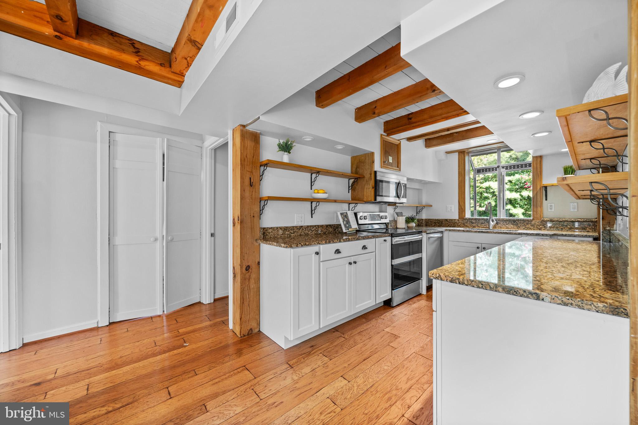 SWAN POINT SUB - Residential