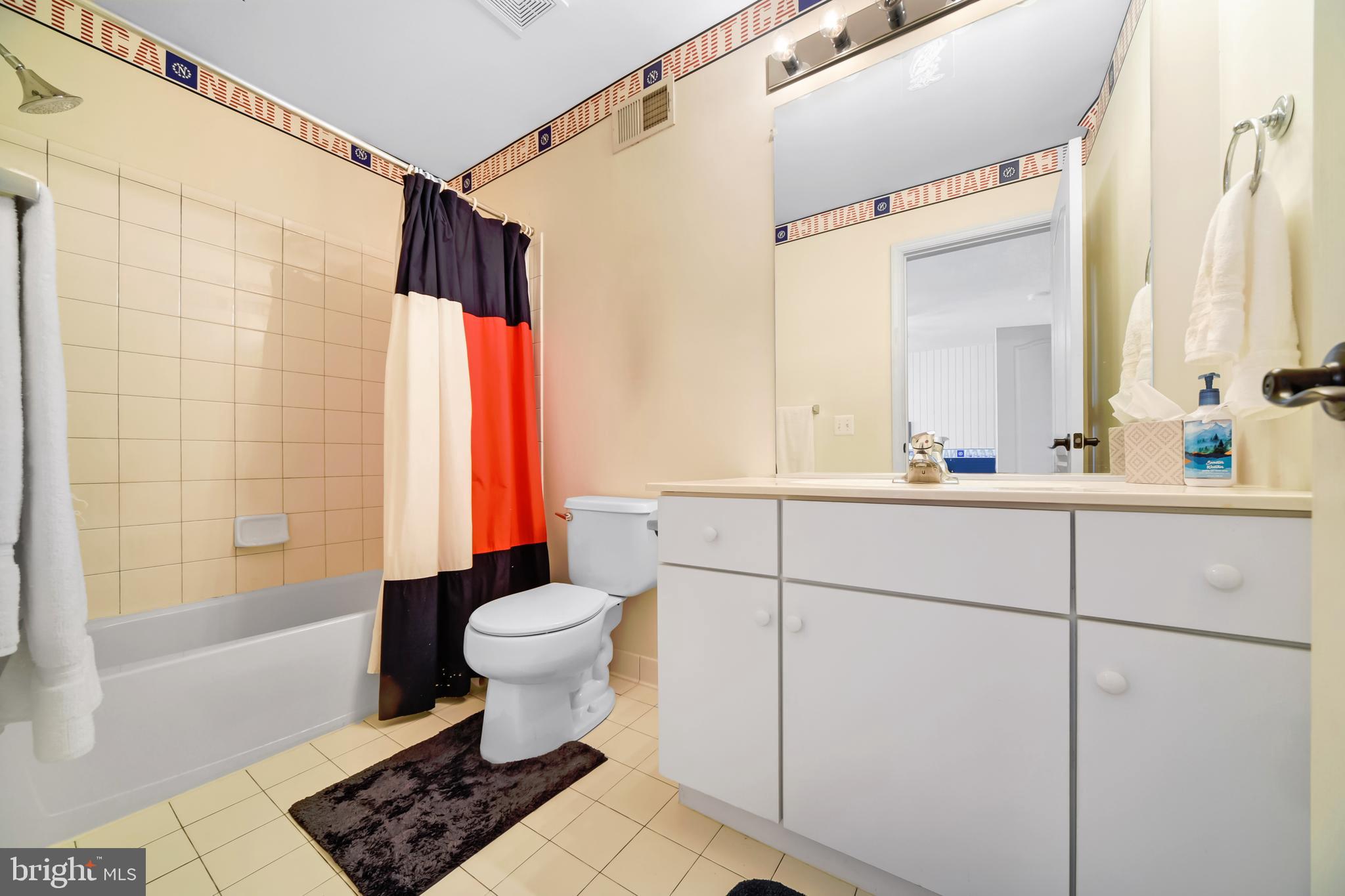 VINEYARD OAK NORTH - Residential