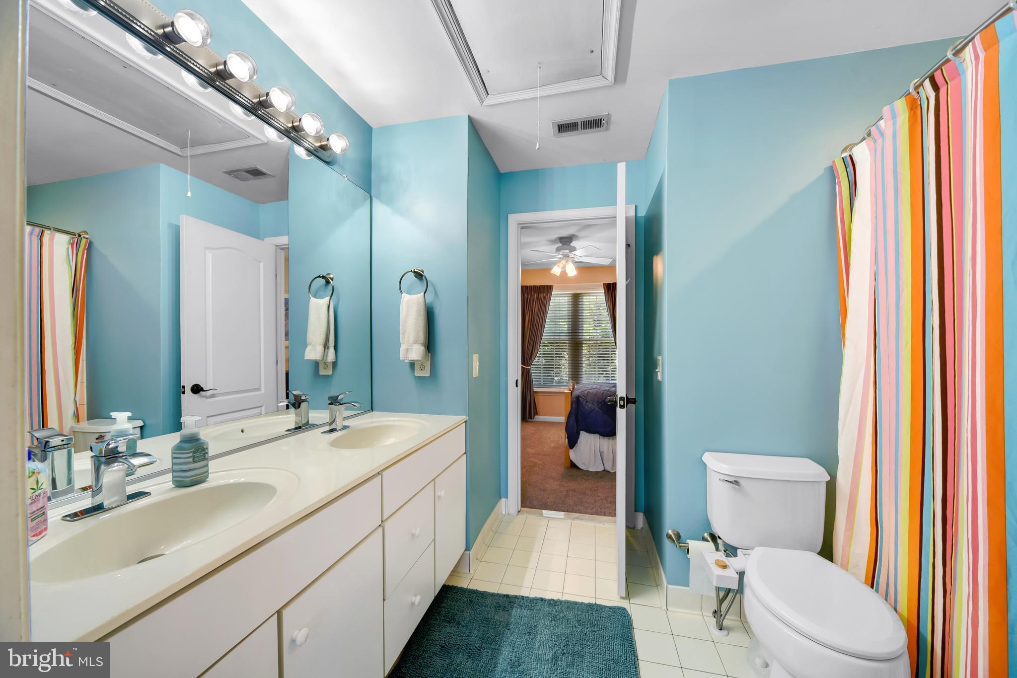 VINEYARD OAK NORTH - Residential