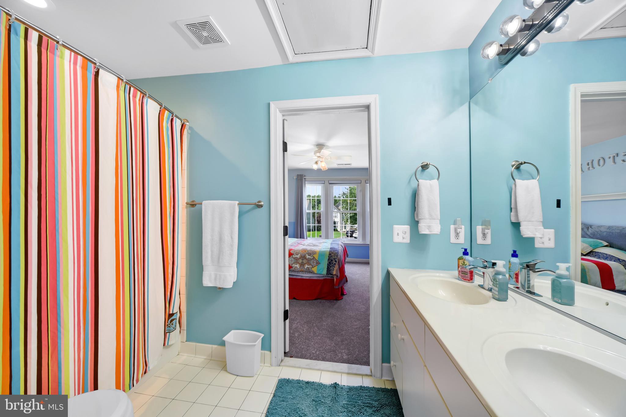 VINEYARD OAK NORTH - Residential