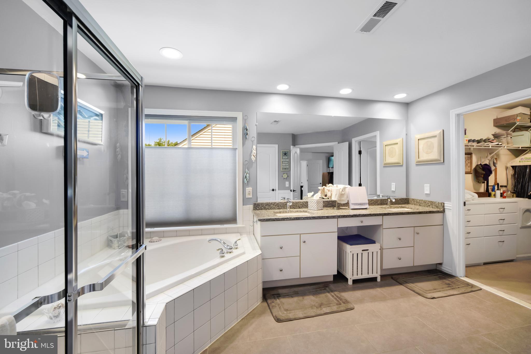 VINEYARD OAK NORTH - Residential