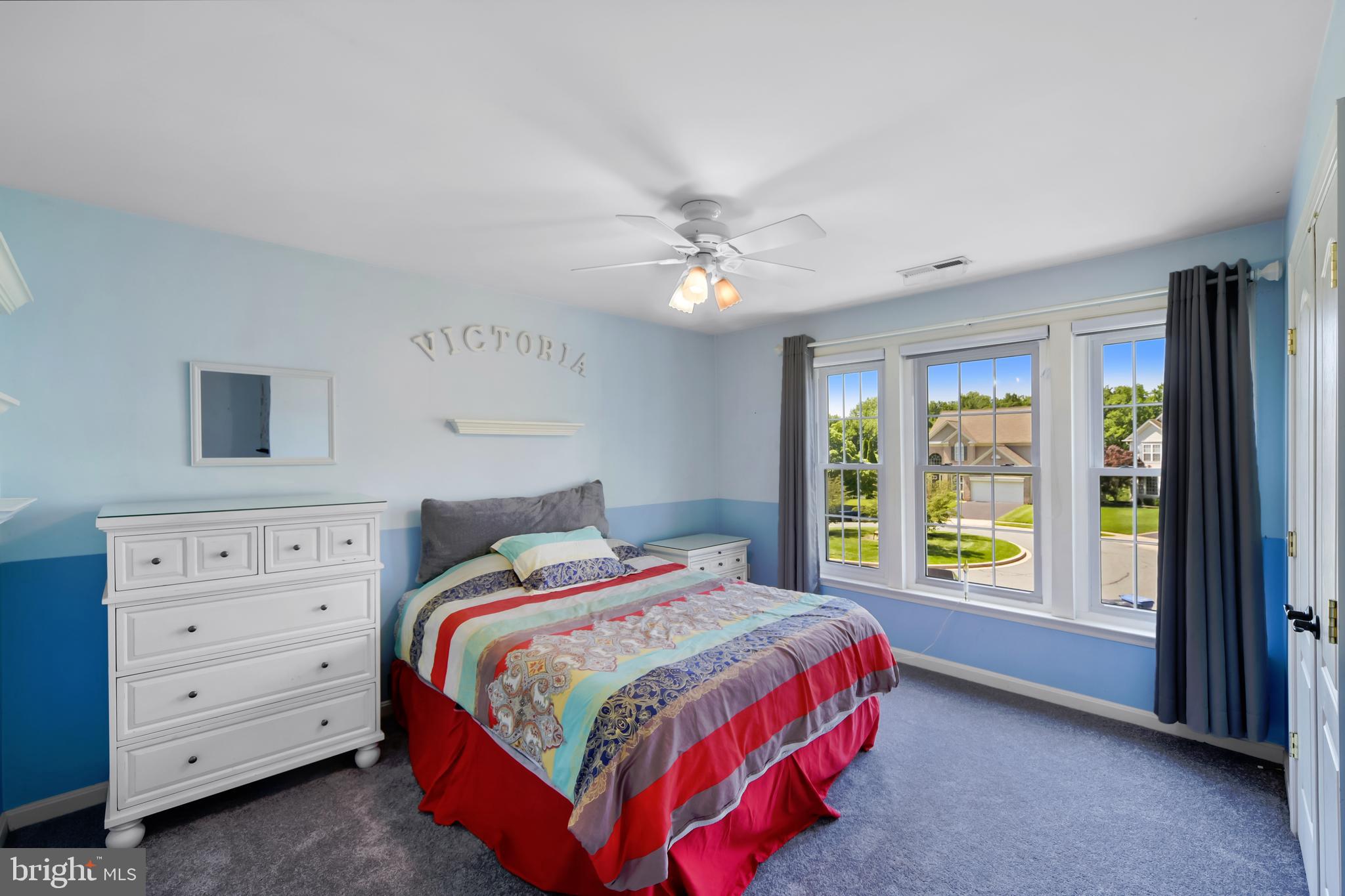 VINEYARD OAK NORTH - Residential