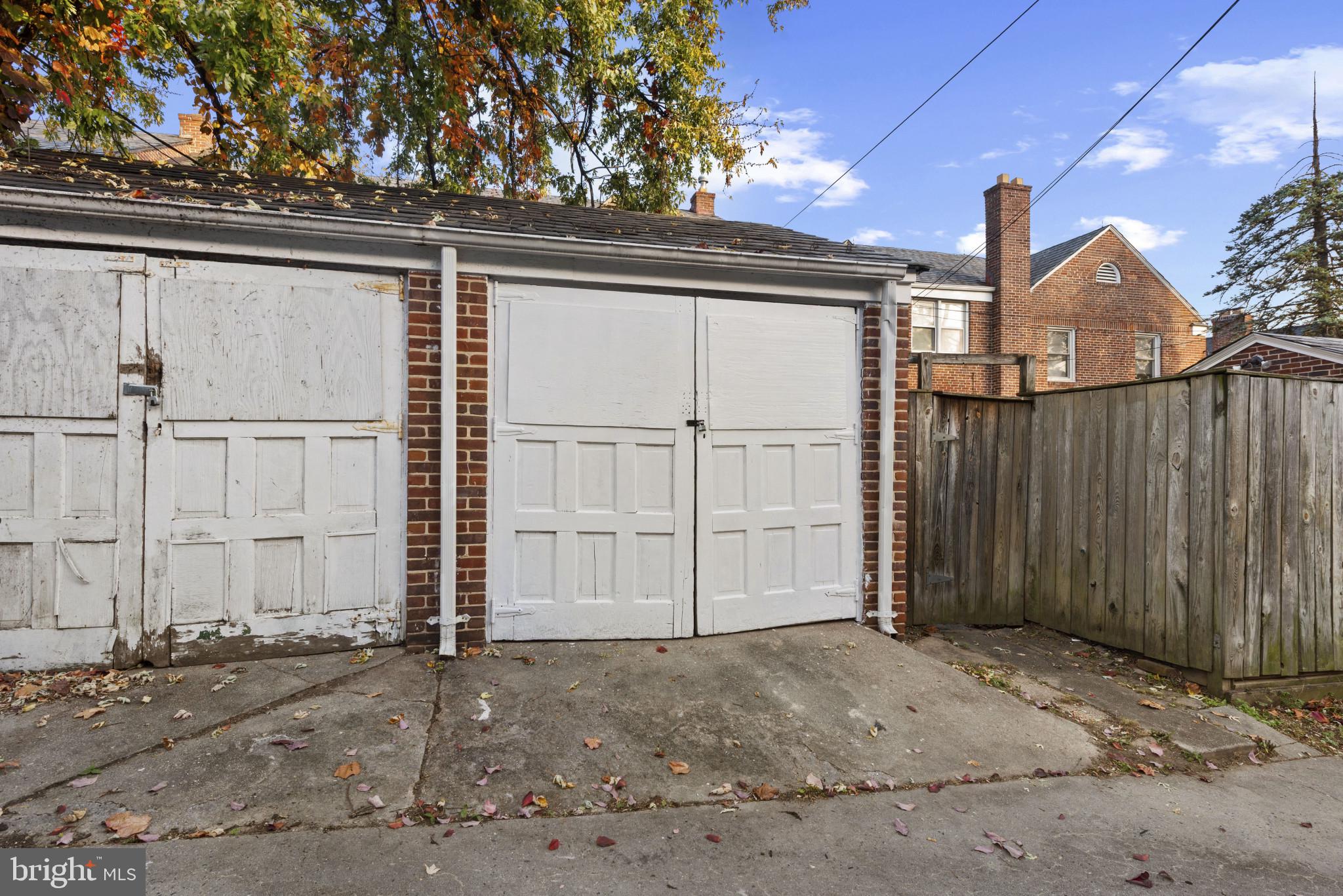 EDNOR GARDENS - LAKESIDE - Residential