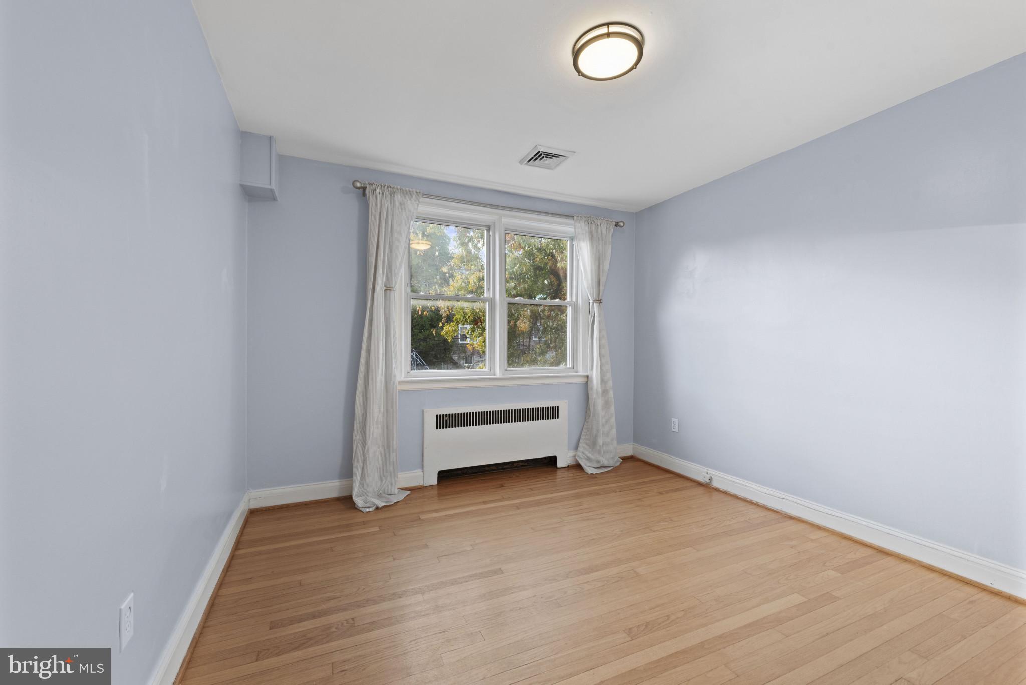 EDNOR GARDENS - LAKESIDE - Residential