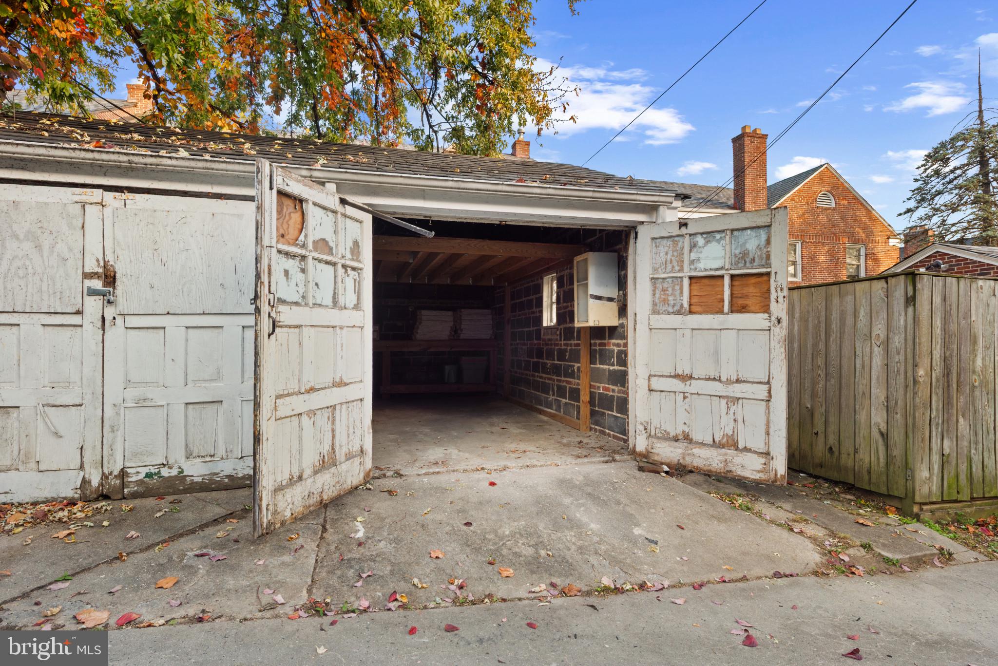 EDNOR GARDENS - LAKESIDE - Residential