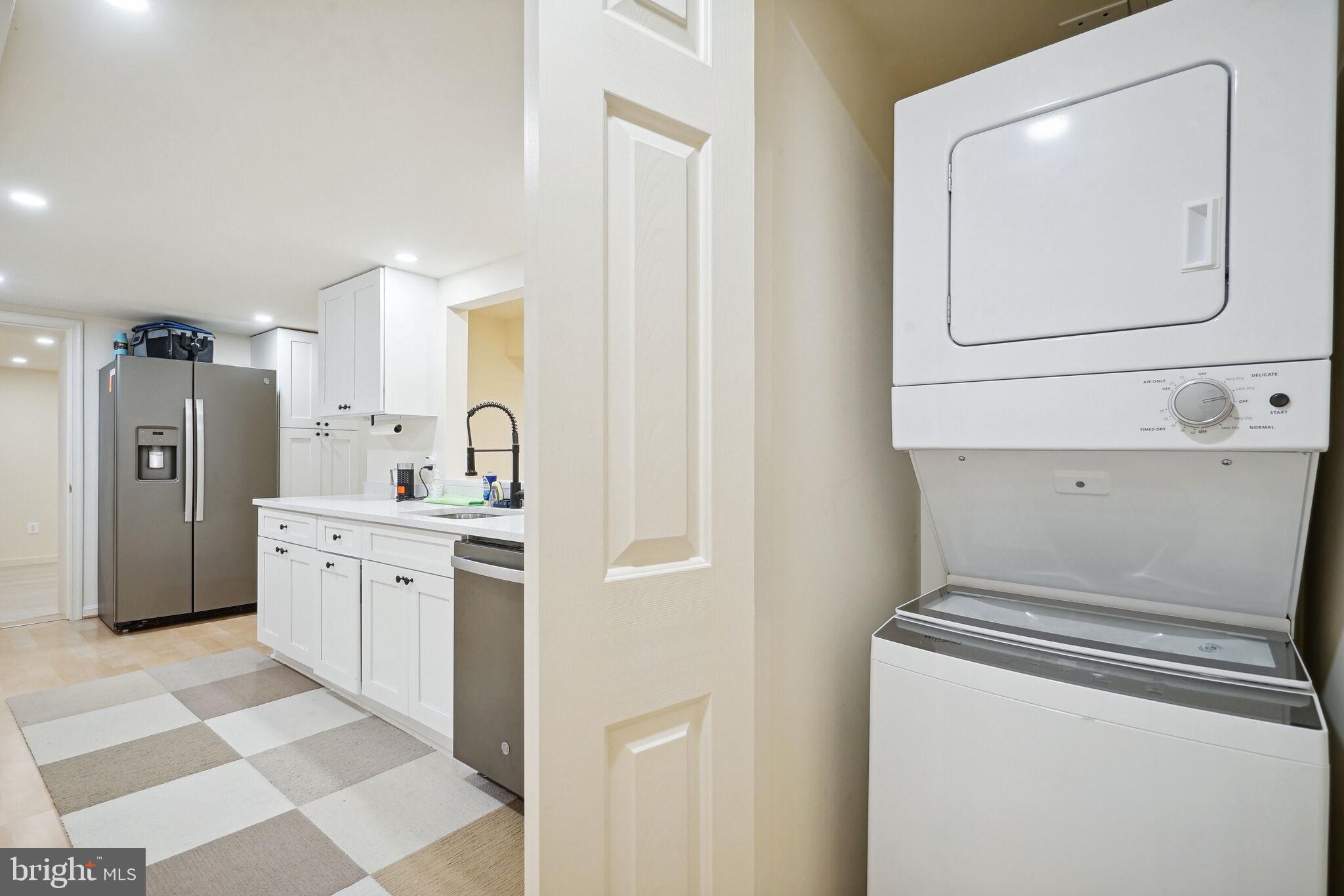 DEVON PARK - Residential