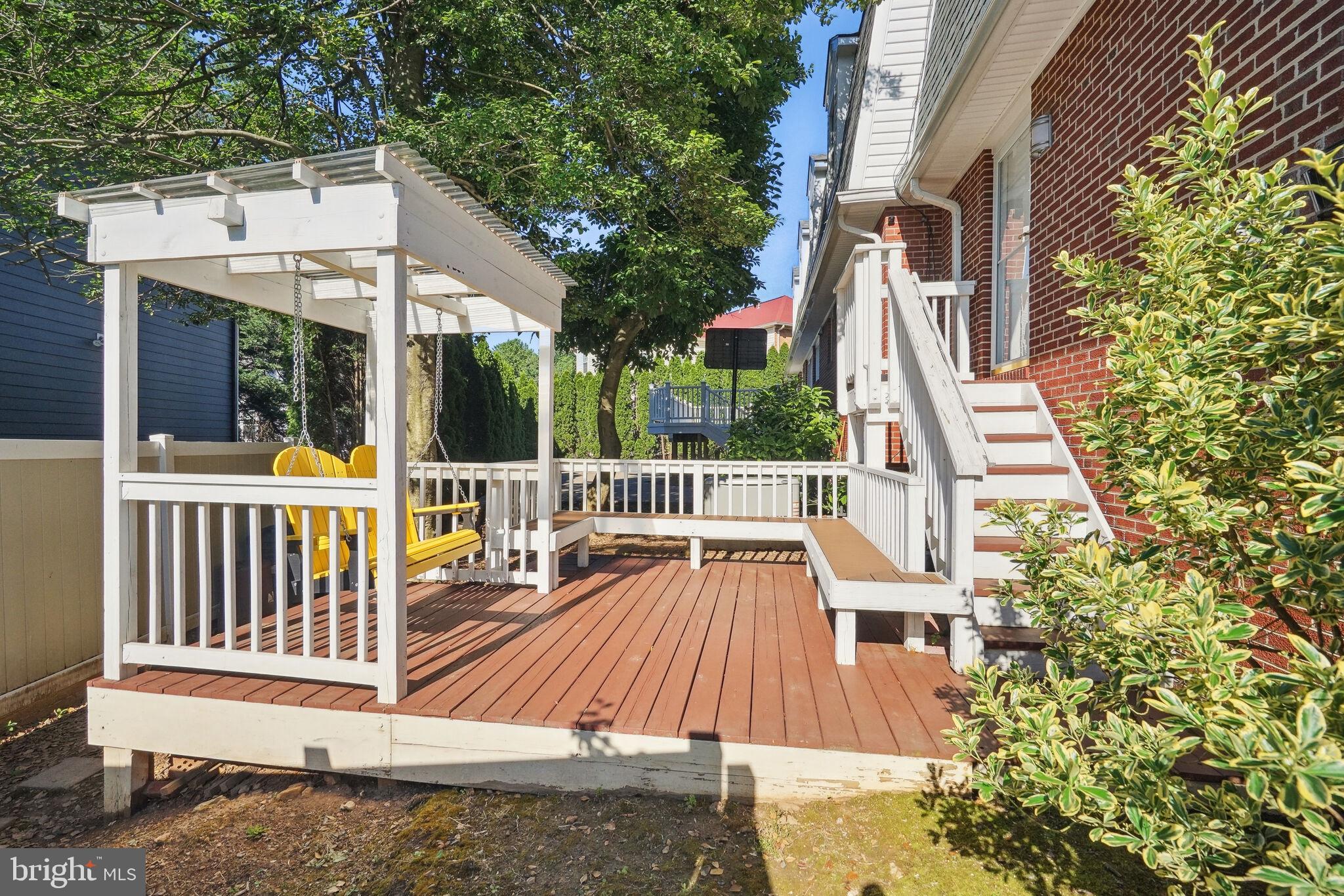 DEVON PARK - Residential