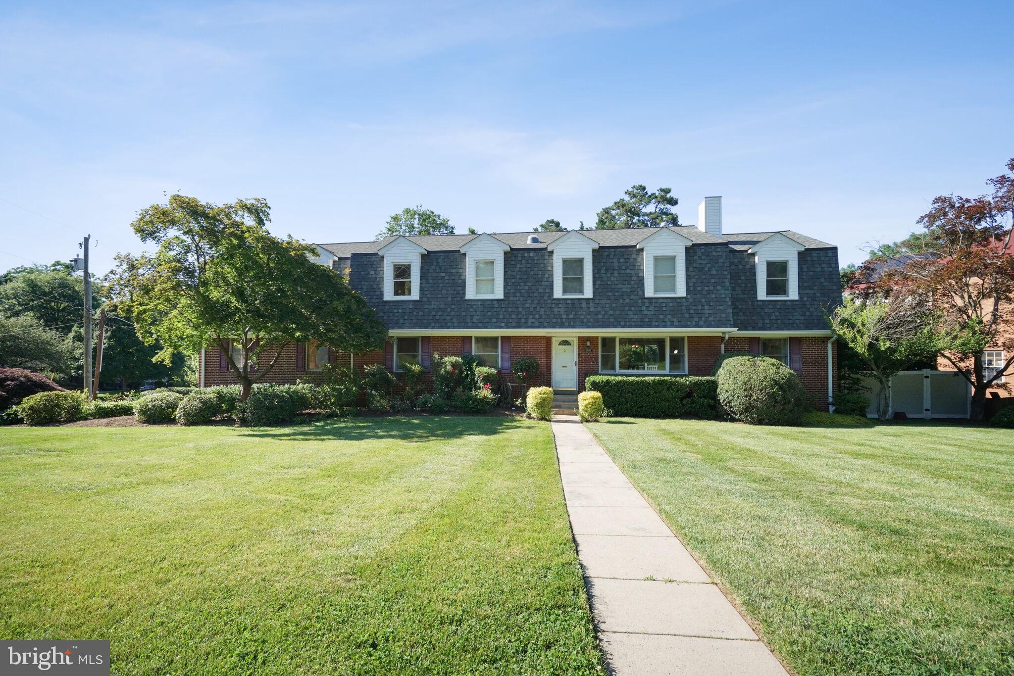 DEVON PARK - Residential