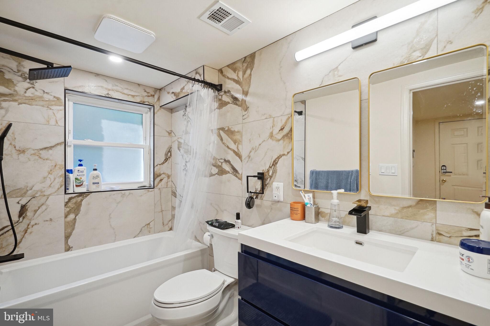 DEVON PARK - Residential