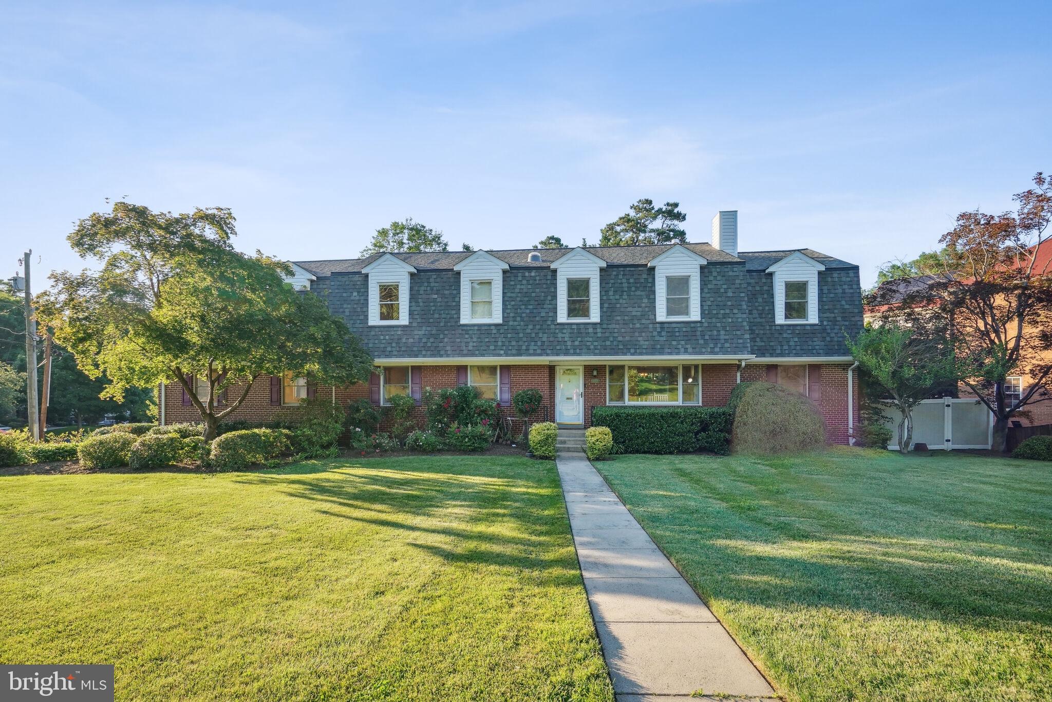 DEVON PARK - Residential