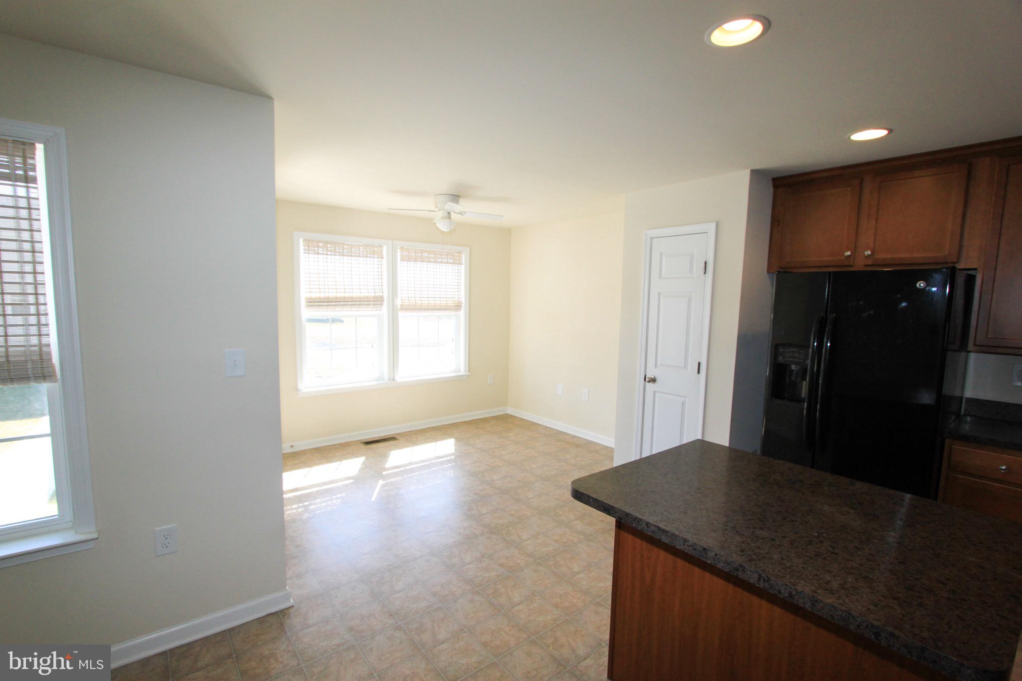 LAKELAND PLACE - Residential Lease