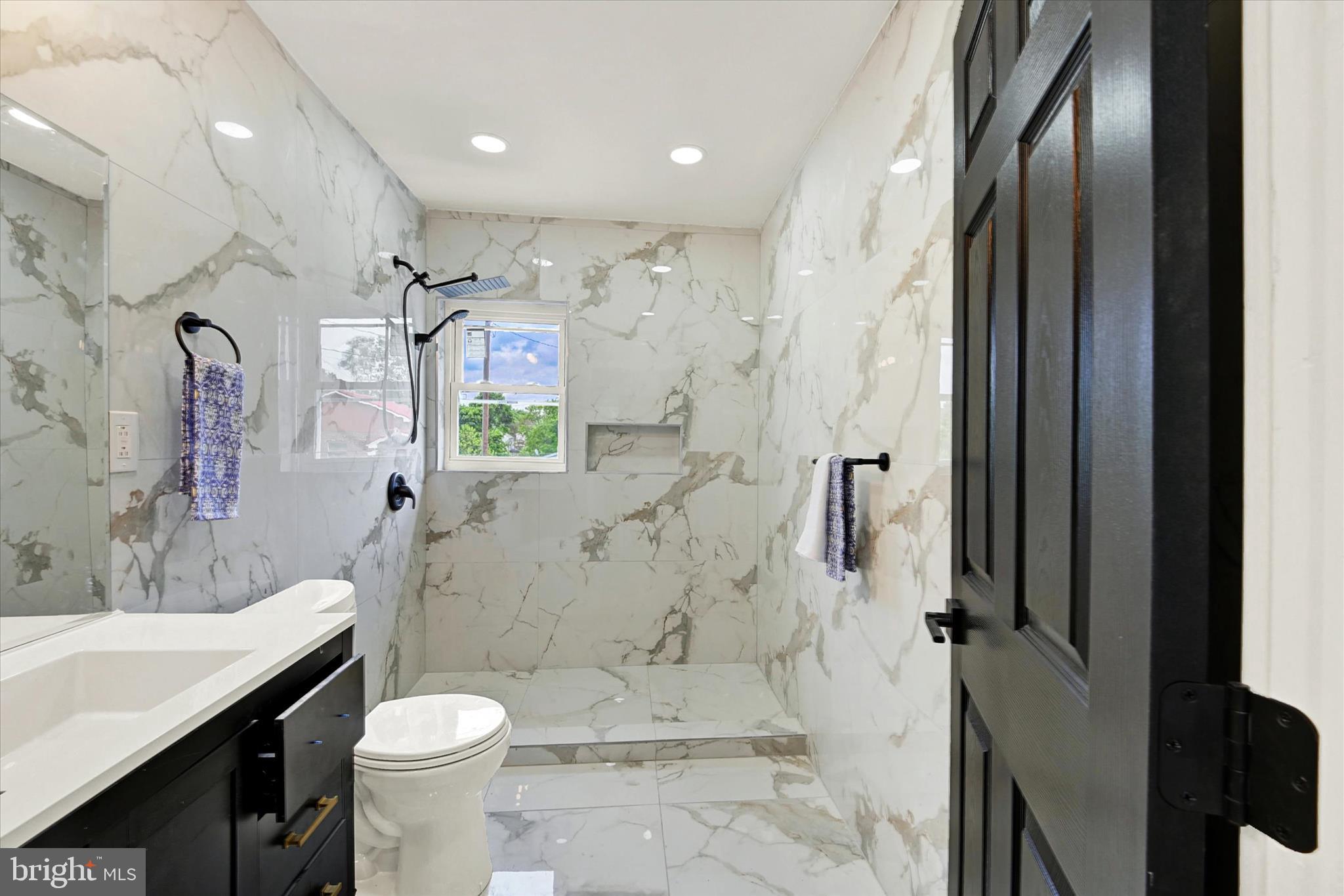 EDGEMONT - Residential